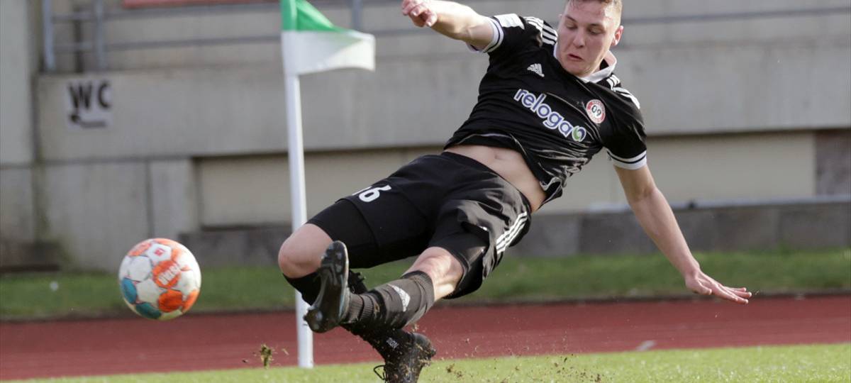 Fußball: 09 mit Siegtreffer in Schlussminute