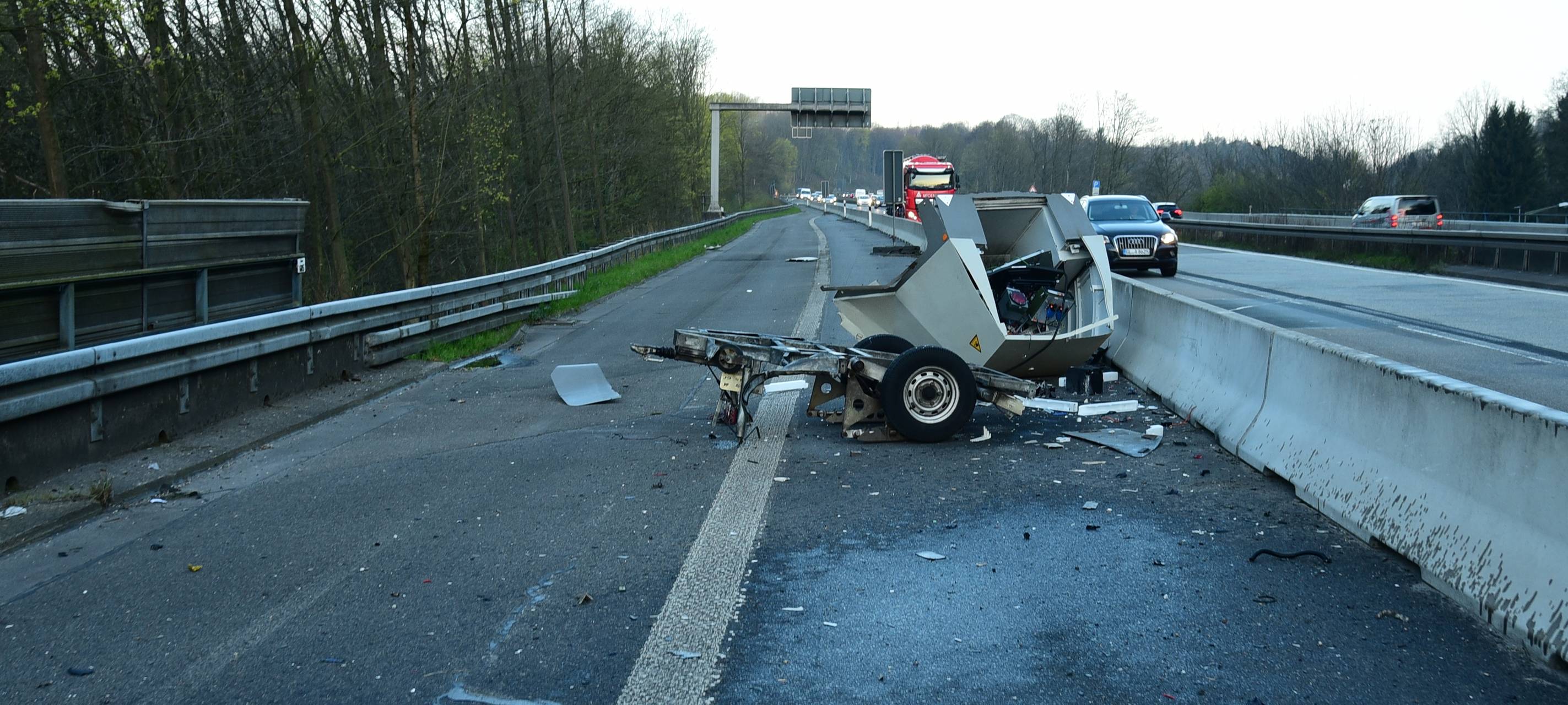 Overath: Blitzer an A 4 gesprengt
