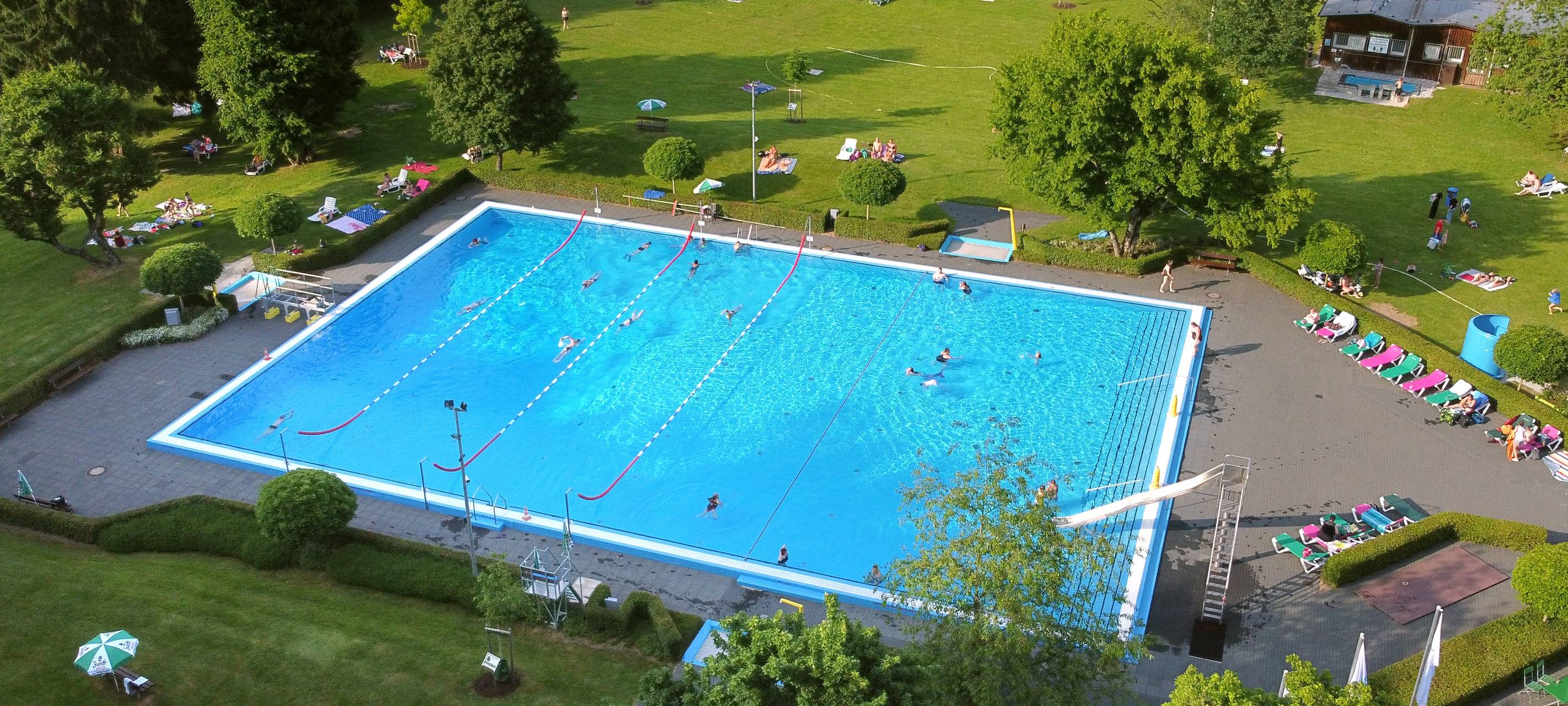 Saisonstart der bergischen Freibäder