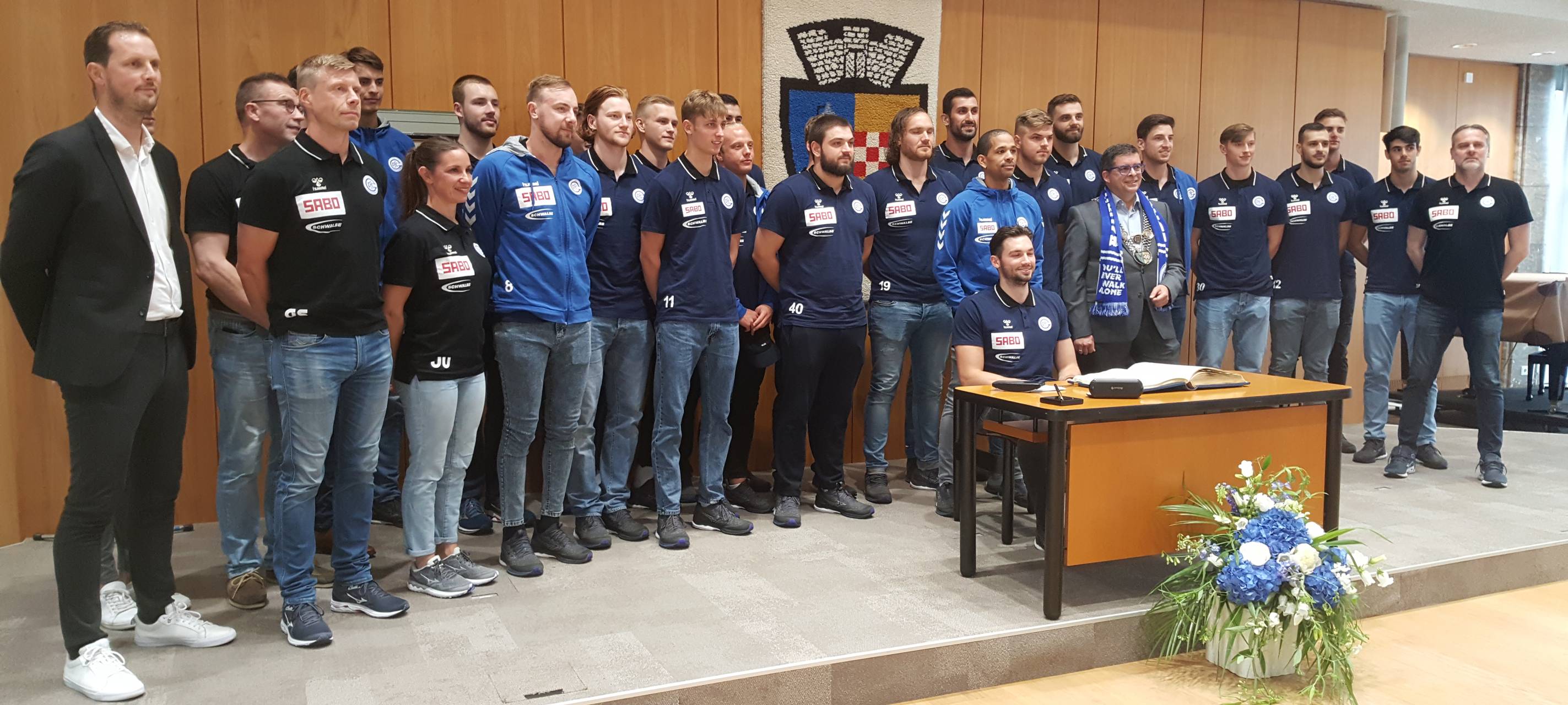 Handball: VfL-Aufsteiger stehen im Goldenen Buch