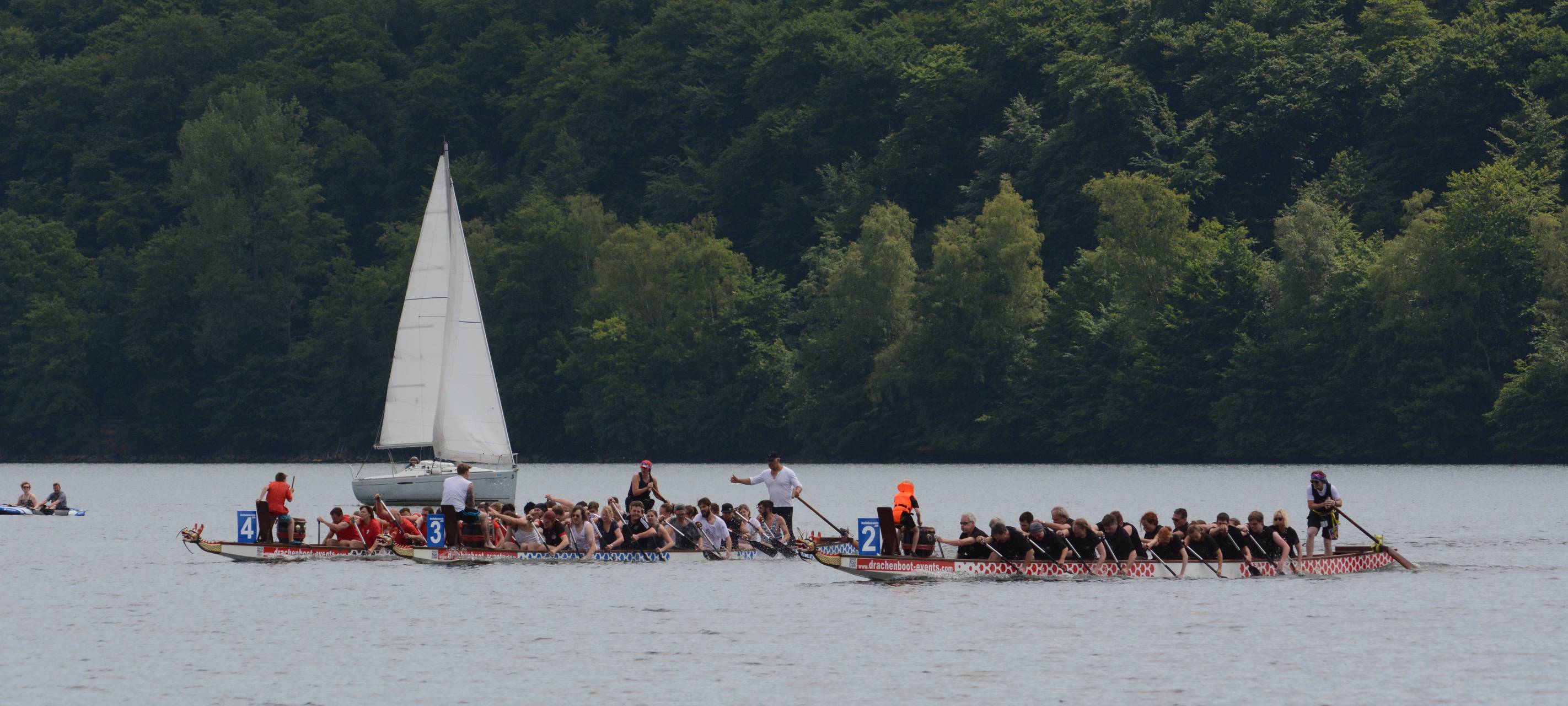 Drachenbootrennen auf der Bever-Talsperre