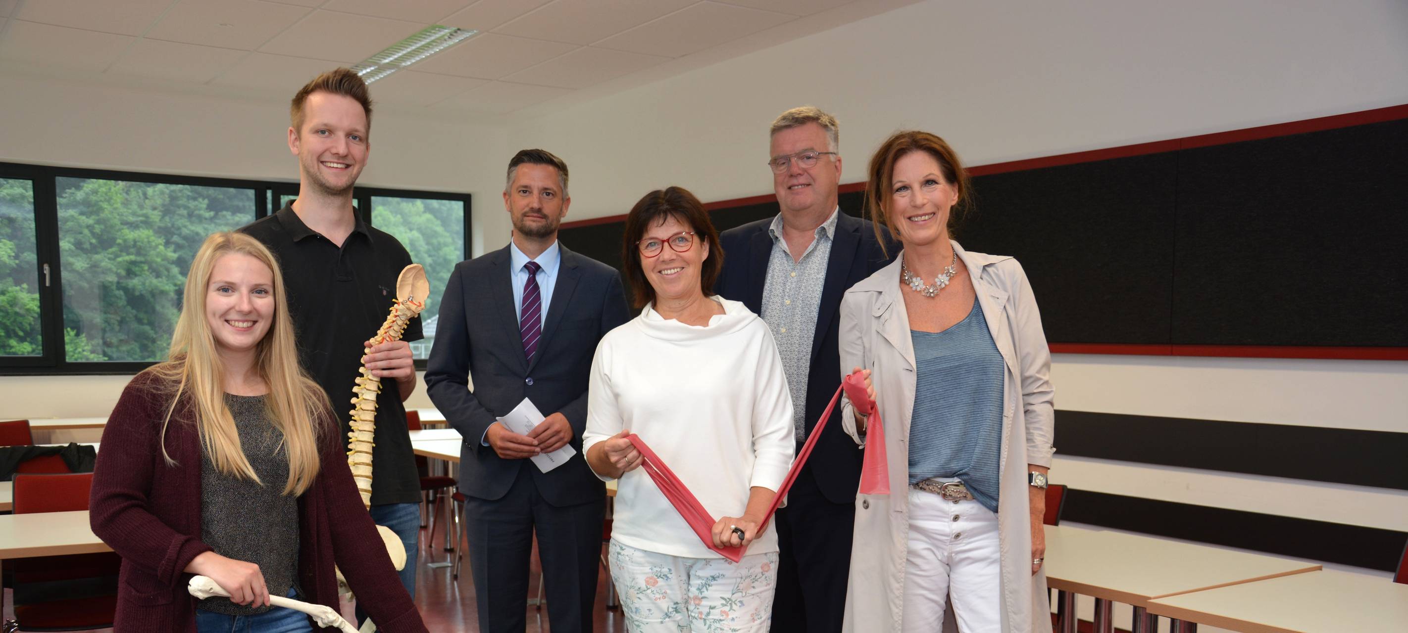 Physiotherapieschule zieht beim Klinikum Oberberg ein