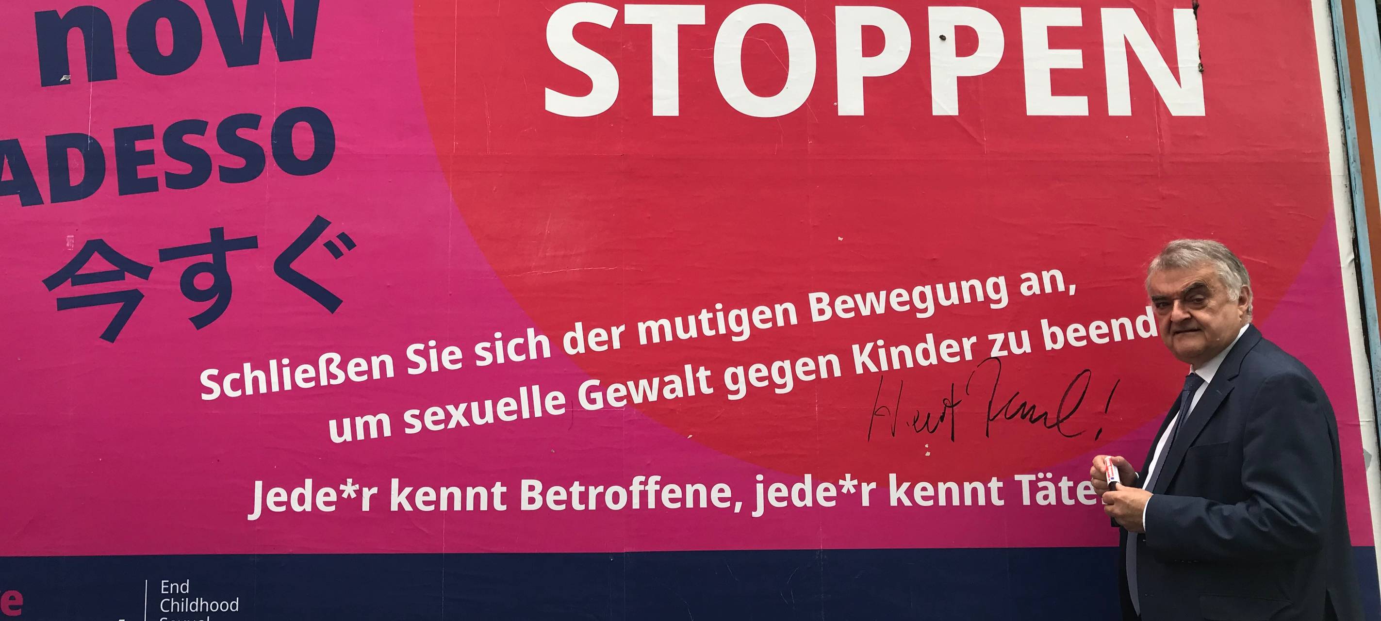 Bergisch Gladbach: Aktion gegen Kindesmissbrauch