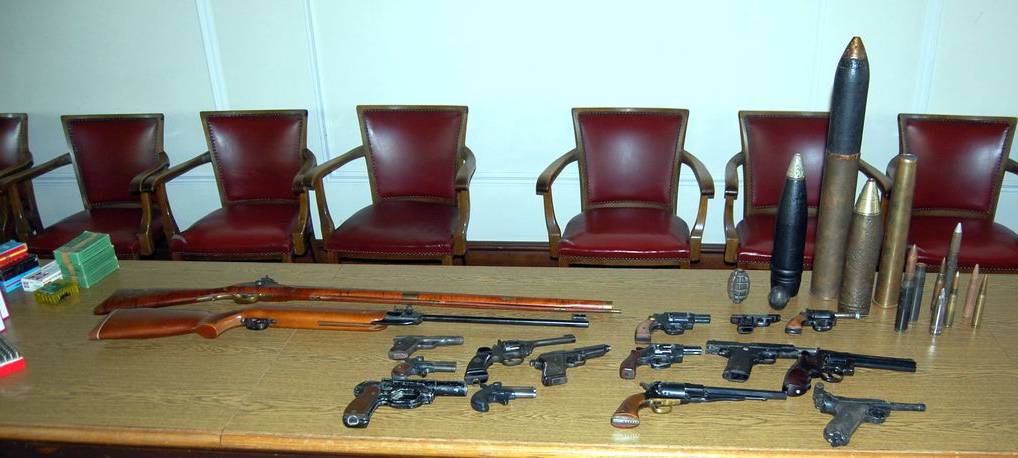 Sammler hortet Waffen und Granaten