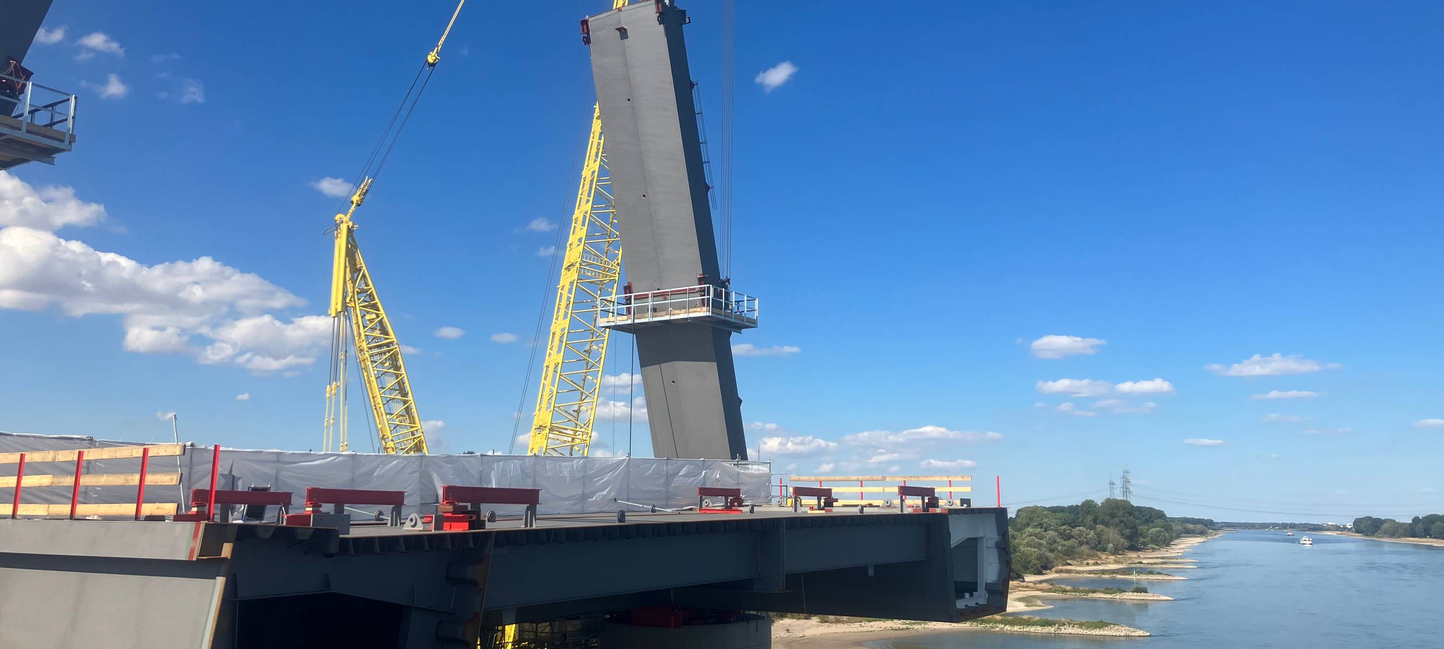 Neubau der A1-Rheinbrücke geht voran