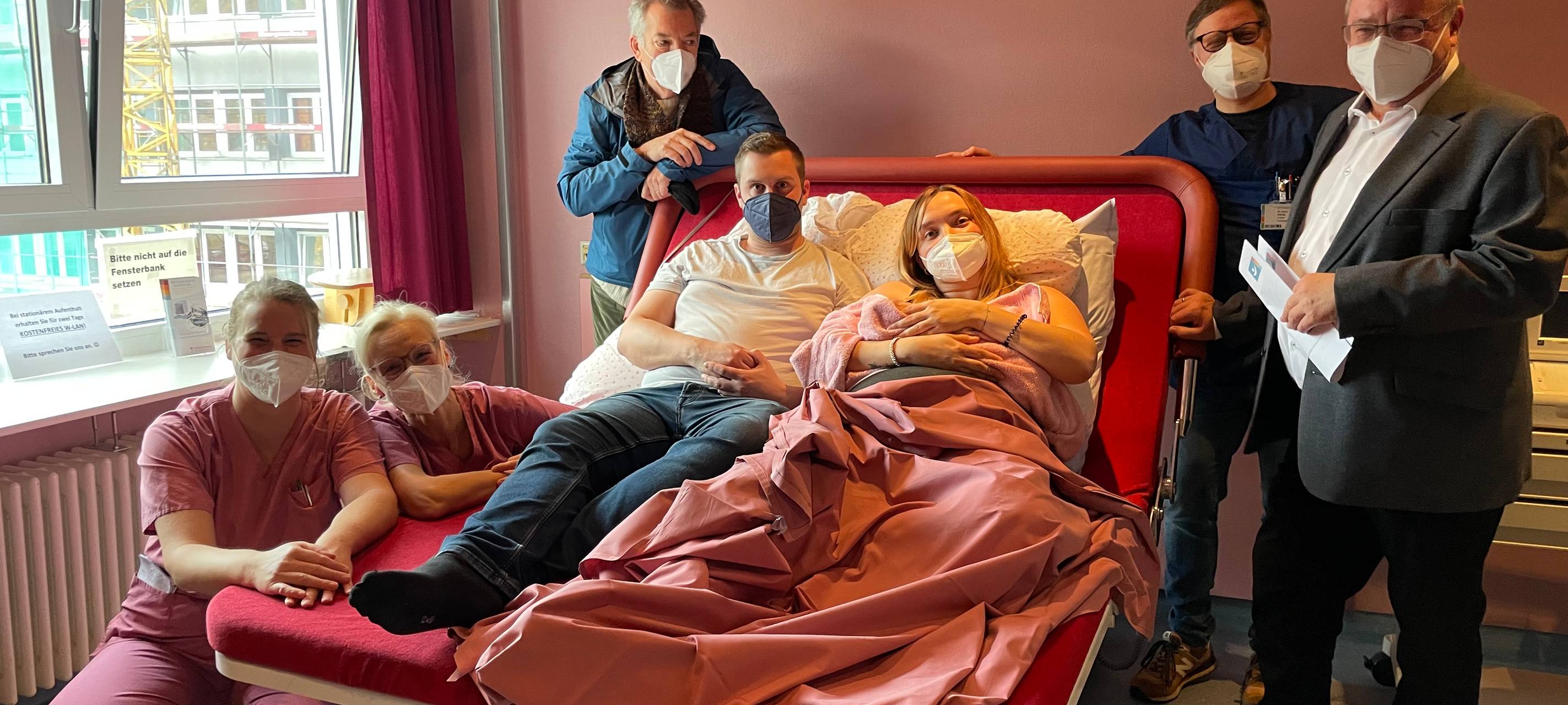 Gebrauchte Kreißsaalbetten gehen in die Ukraine