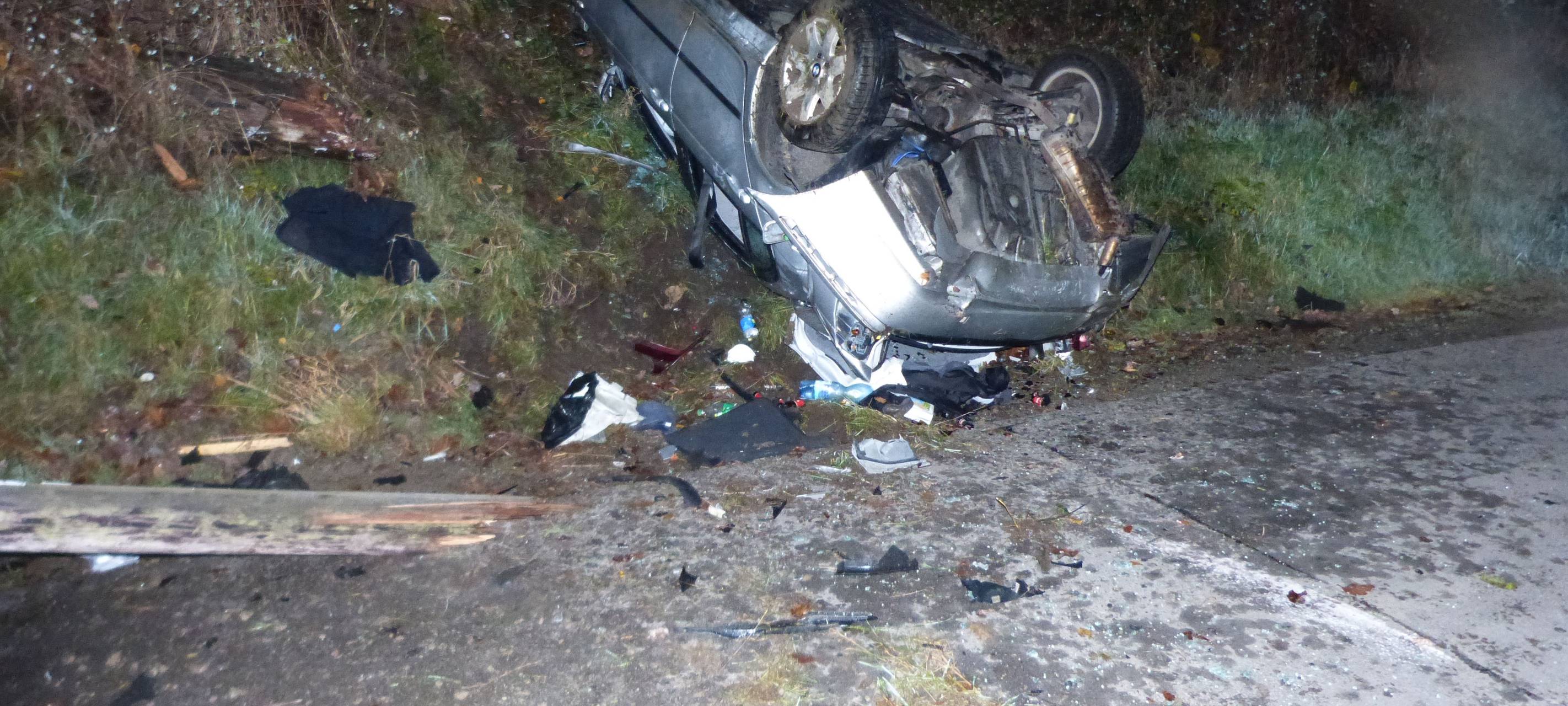 Unfälle: Umgekippter Planwagen, geflüchtete Verletzte und Co.