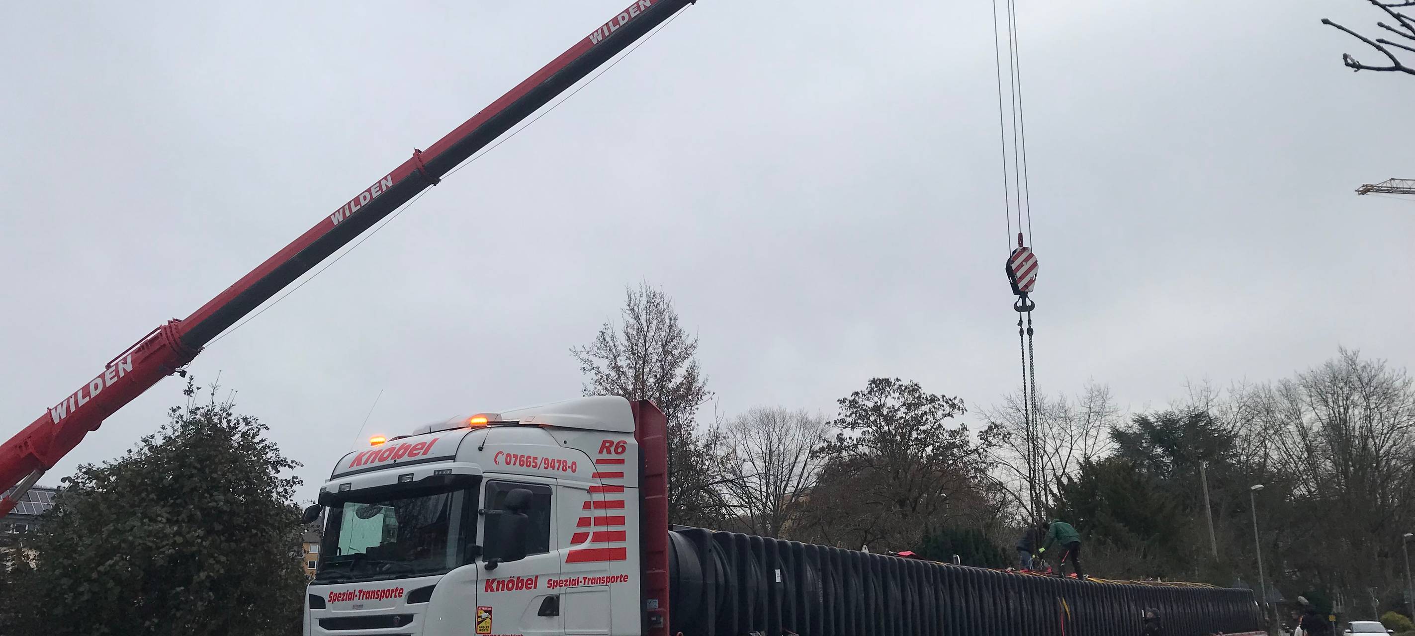 Leichlingen: Riesen-Zisterne ist da