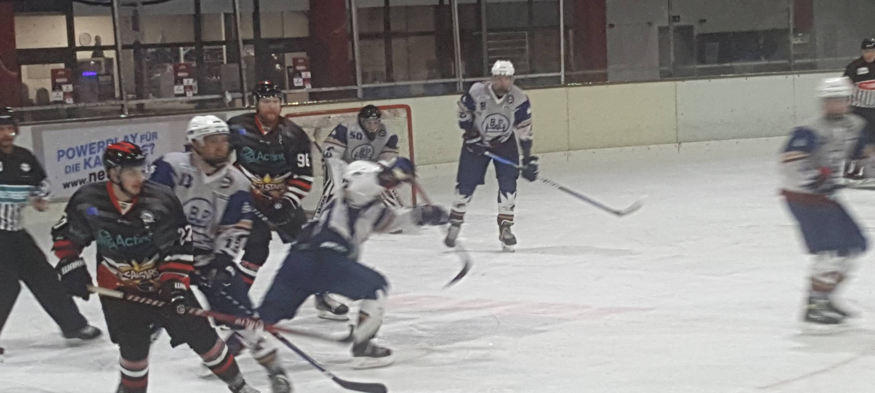 Eishockey: ESV rupft Eisadler, TuS verliert