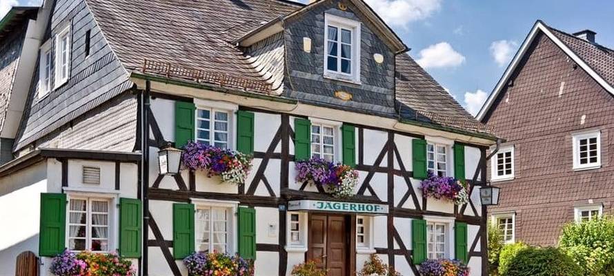 Bergneustadt: Zukunft des Jägerhofs Thema im Ausschuss