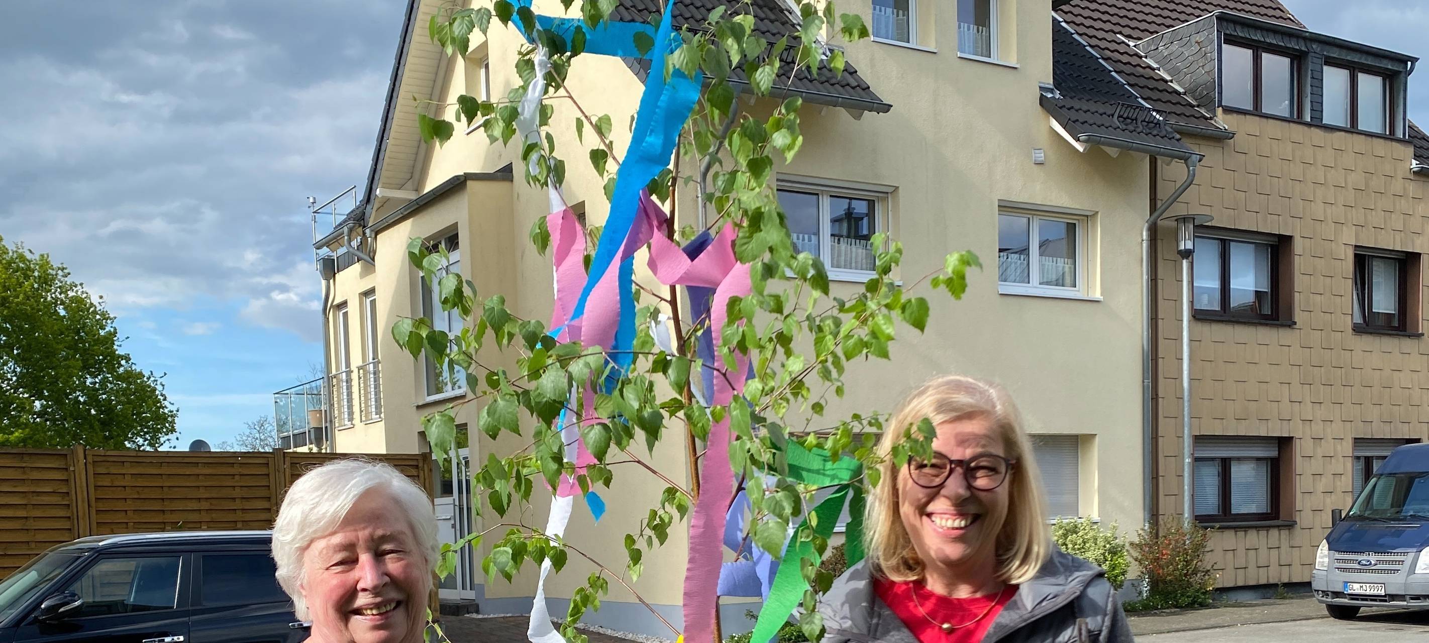 Maibaumsetzen der besonderen Art