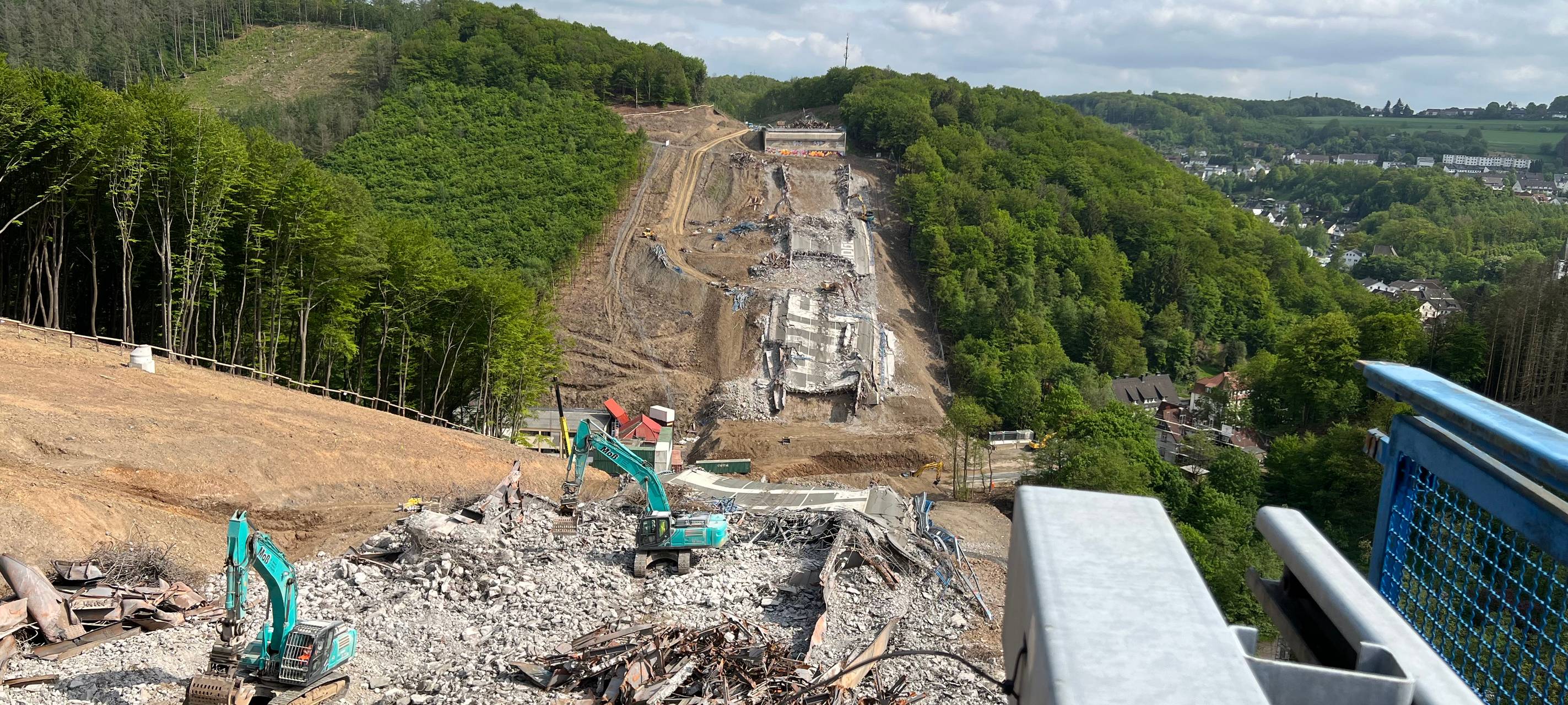 Rahmede-Talbrücke: Auch an den Feiertagen wird gearbeitet