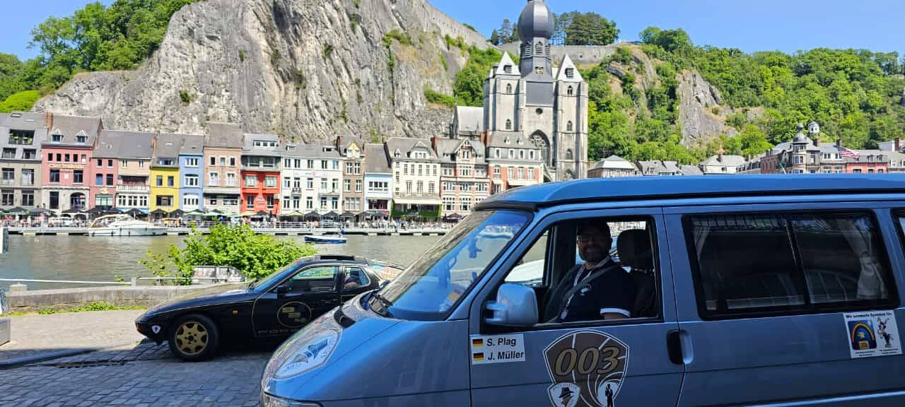 Sven und Jessica auf fiktiver Verbrecherjagd