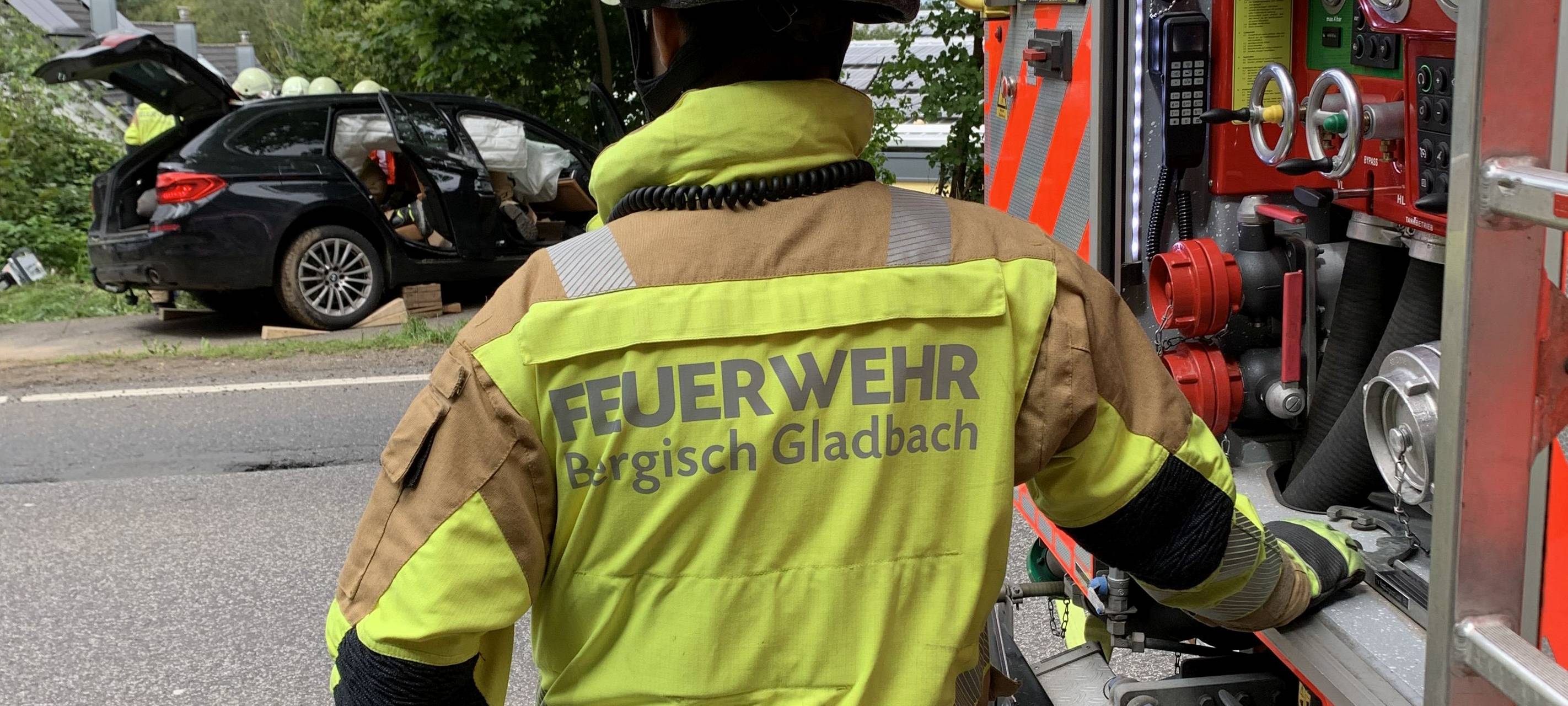 Schwerer Unfall in Moitzfeld: Großaufgebot an Einsatzkräften