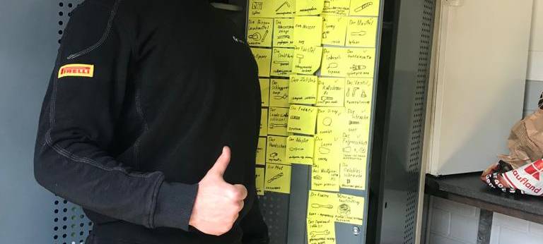 Deutschunterricht in Hückeswagener Autowerkstatt
