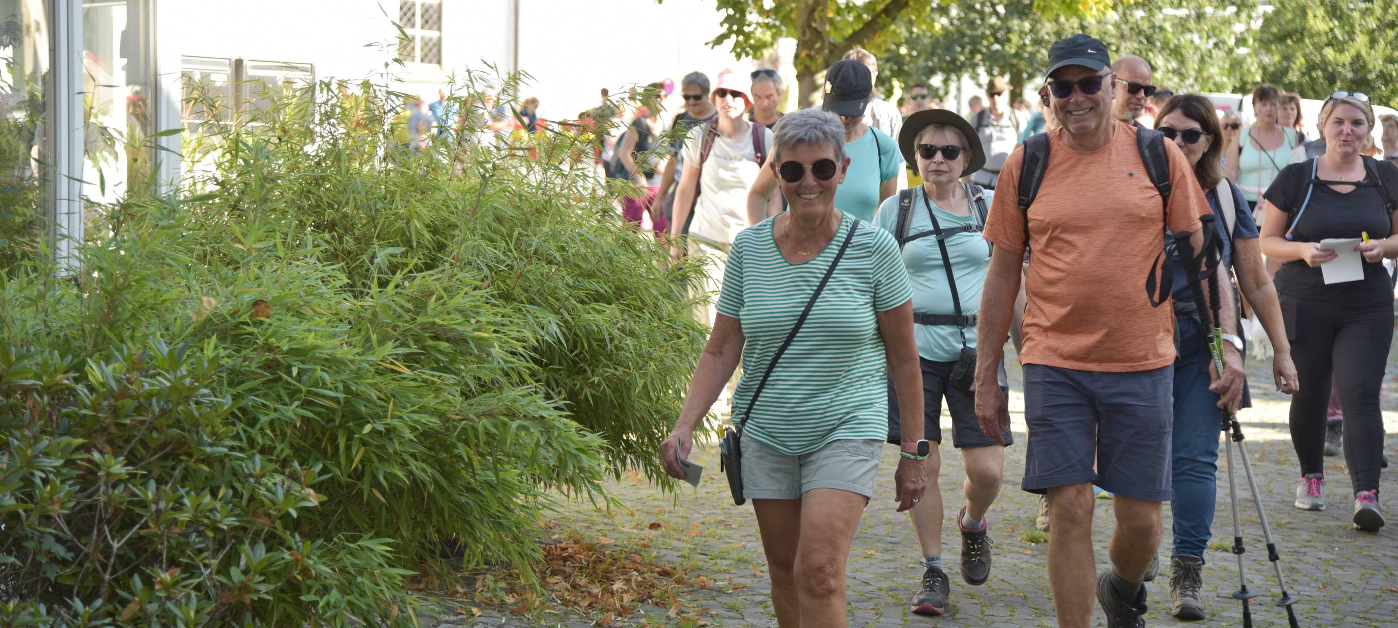 Sonne satt beim Radio Berg Wandertag