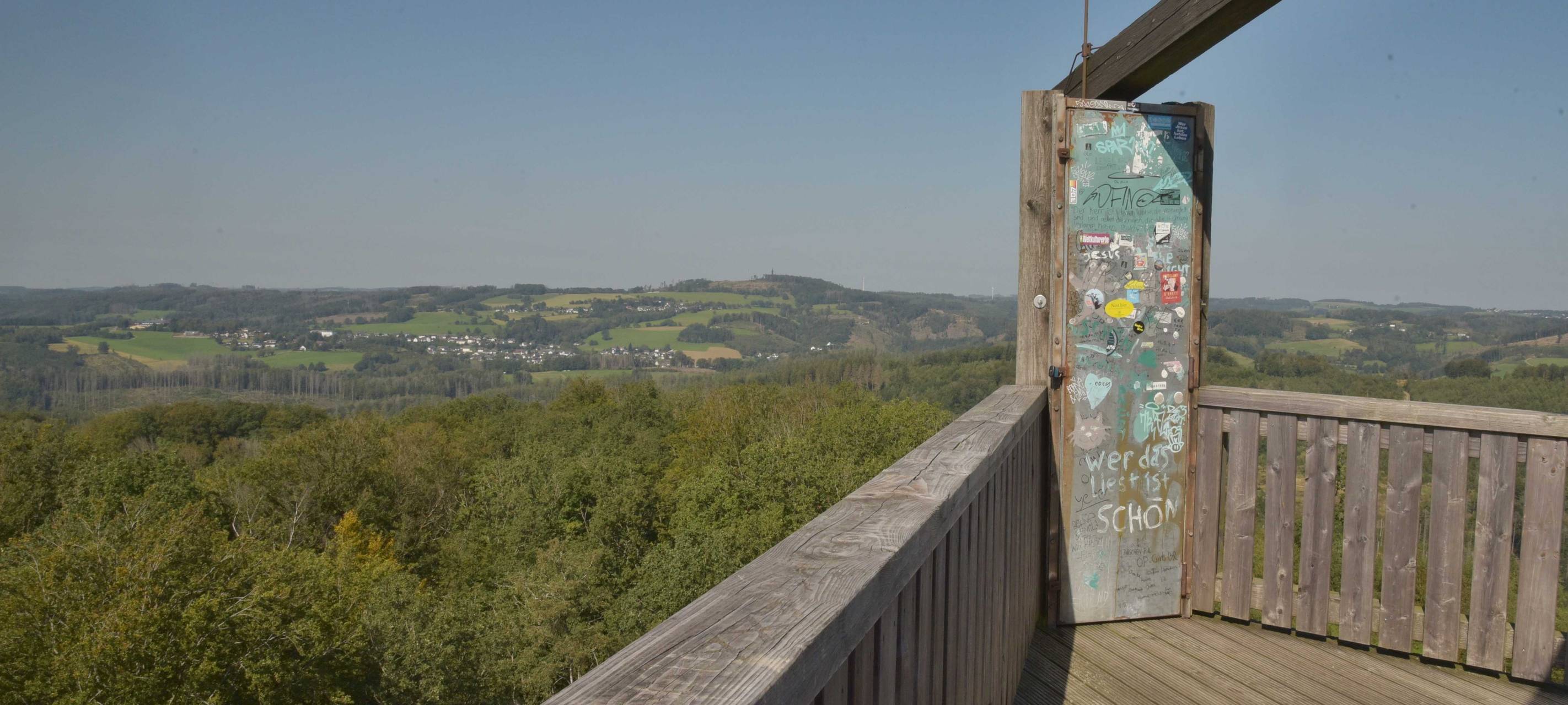 Sonne satt beim Radio Berg Wandertag