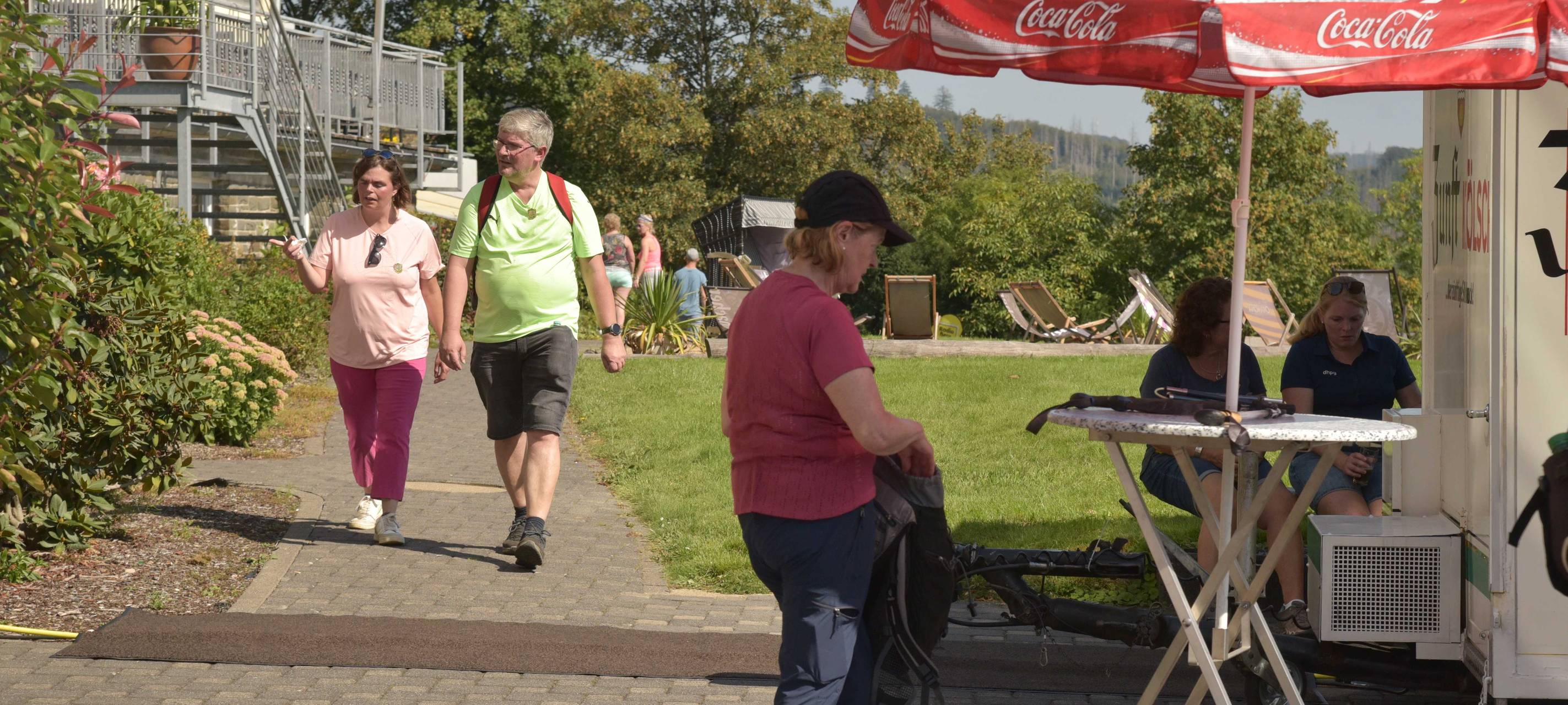 Sonne satt beim Radio Berg Wandertag