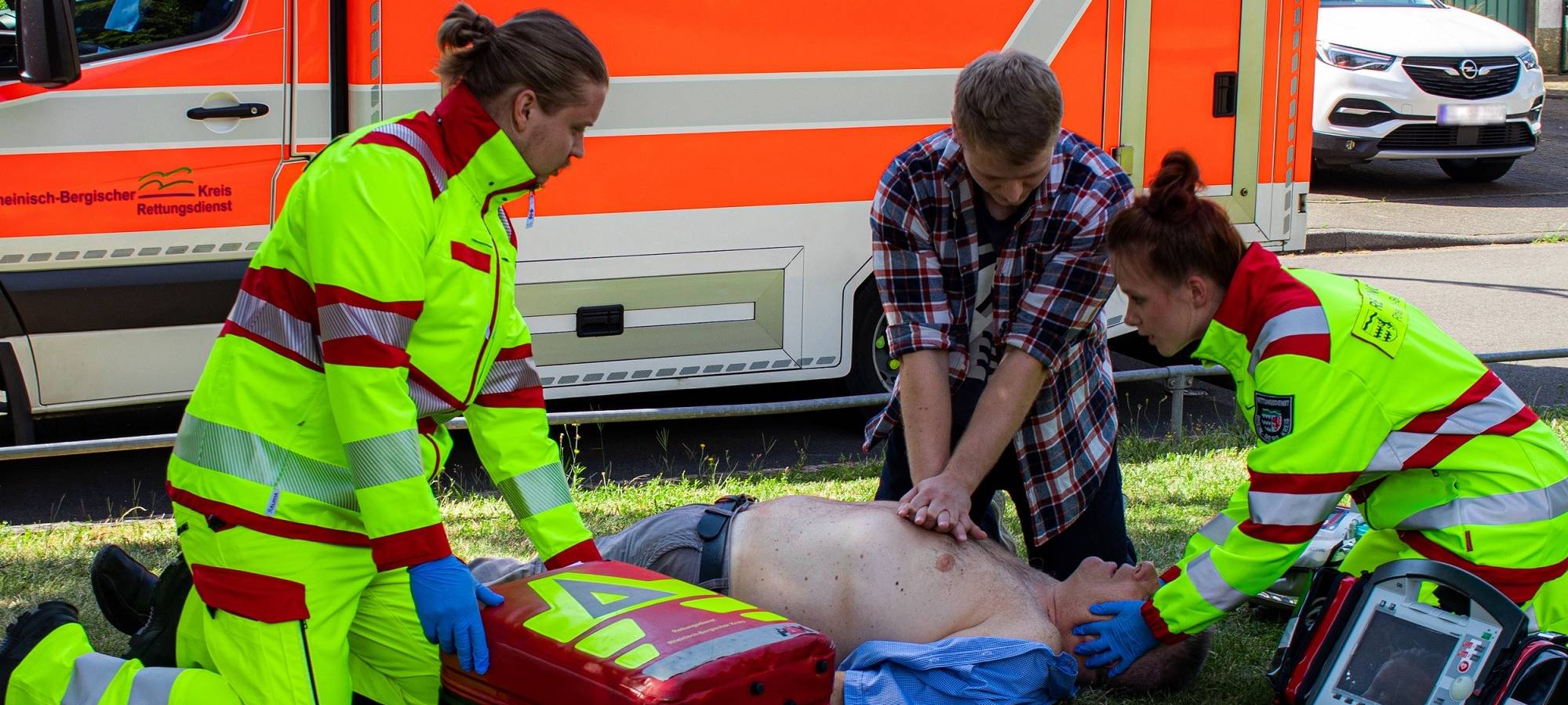 "Restart a Heart Day": KATRETTER-App im Rheinisch-Bergischen Kreis