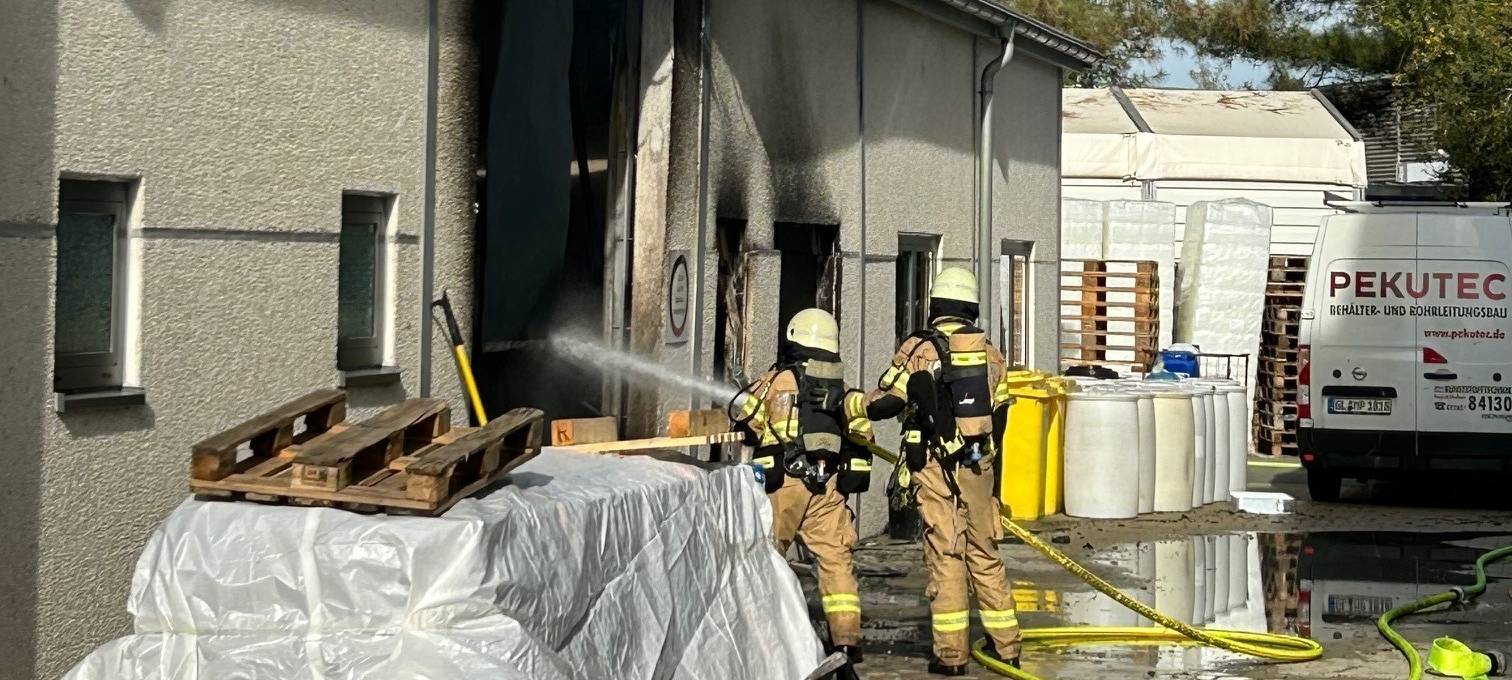 Bergisch Gladbach: Entwarnung nach Großbrand
