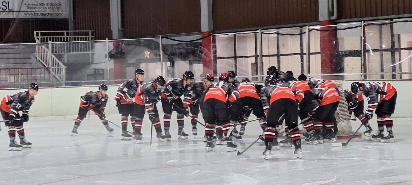 Eishockey: Realstars verlieren bei Spitzenreiter