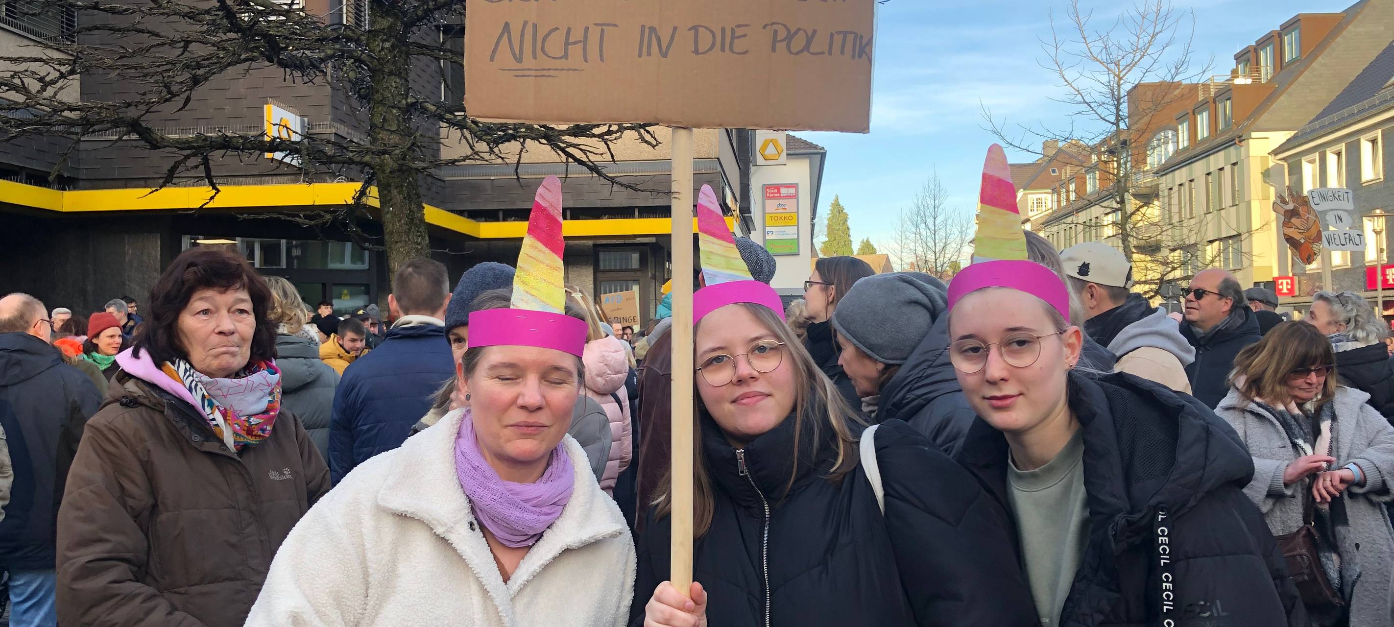 Friedliche Demonstrationen gegen Rechts