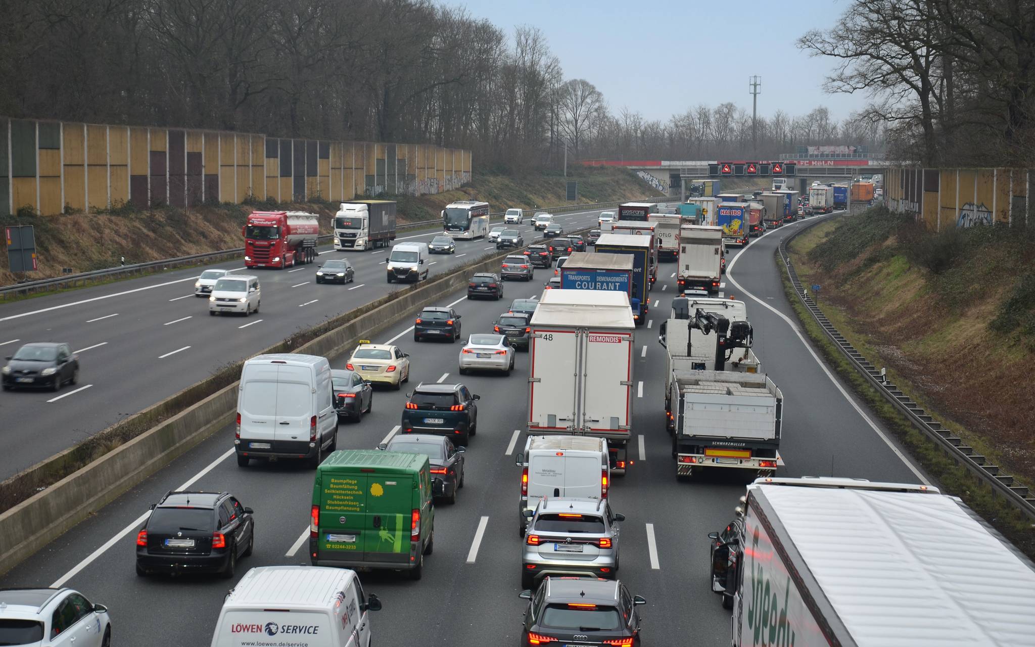 Himmelfahrts-Wochenende: Große Staugefahr auf Autobahnen