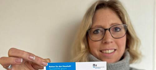 Oberberg sucht Haushaltshelfer mit Postkarten