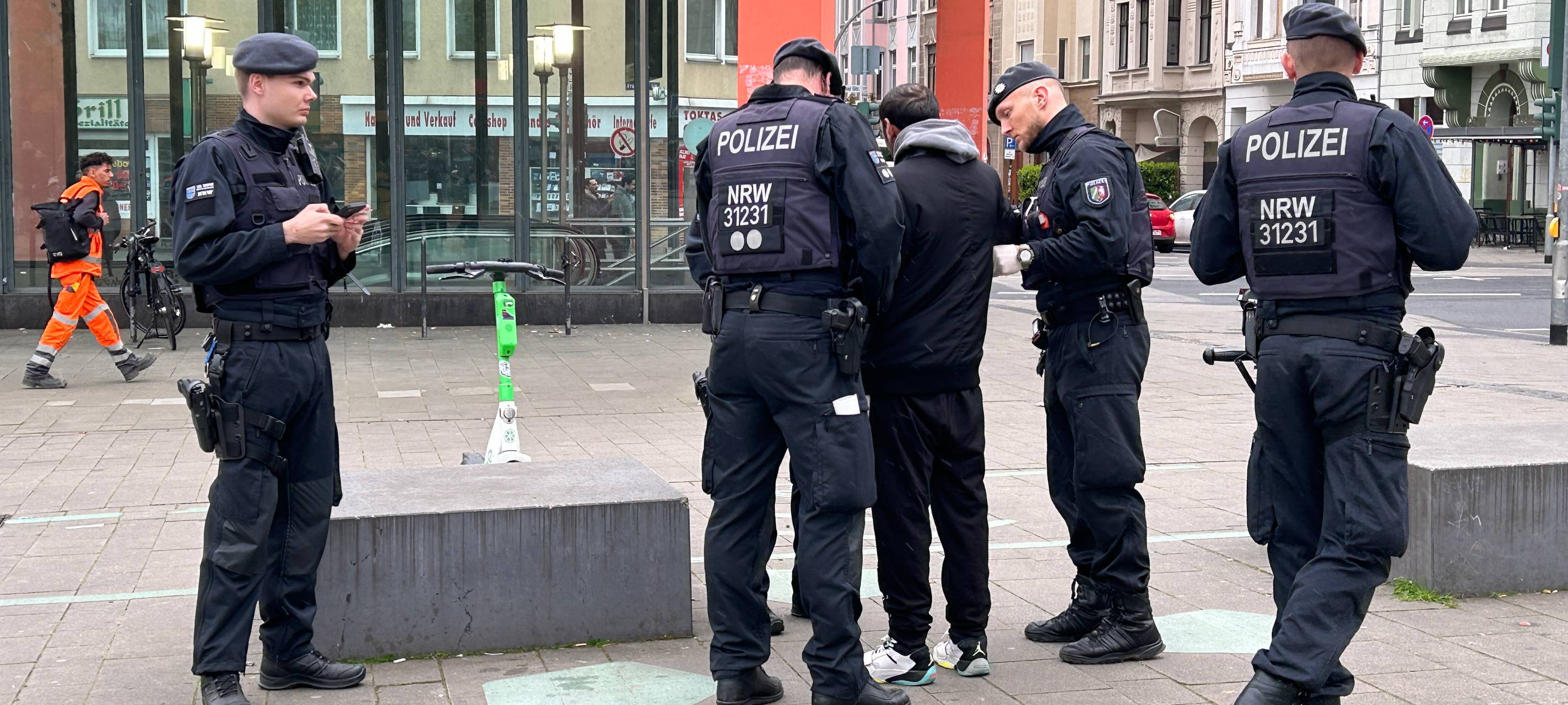 Köln: Polizei geht gegen Straßenkriminalität vor