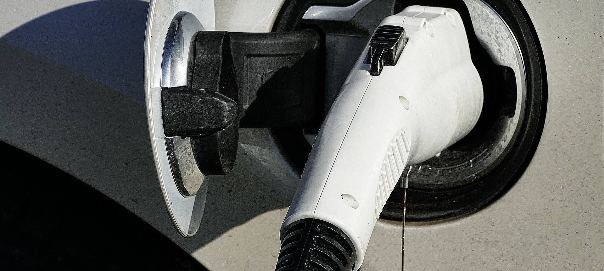 Oberberg: Zahl der Elektroautos wird sich verzehnfachen