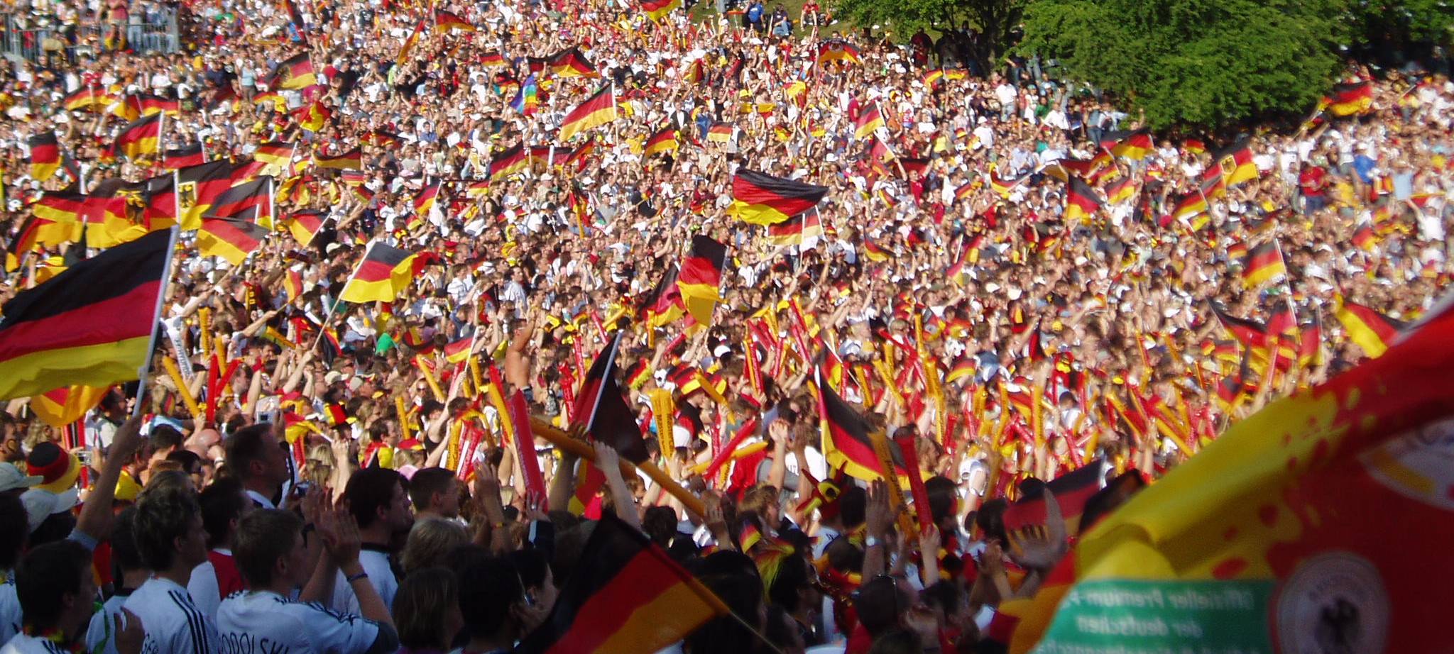 EM-Spektakel in Köln: Die Schotten kommen