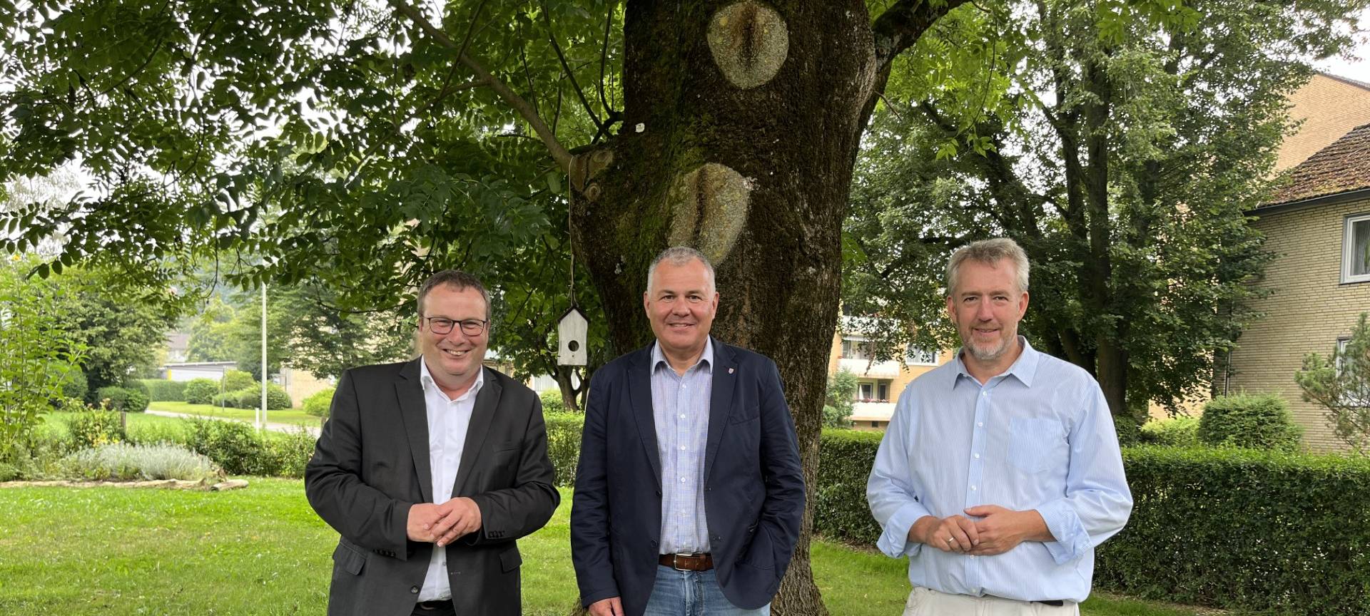 Umweltminister Krischer besucht Projekt zur Klima-Anpassung in Leichlingen