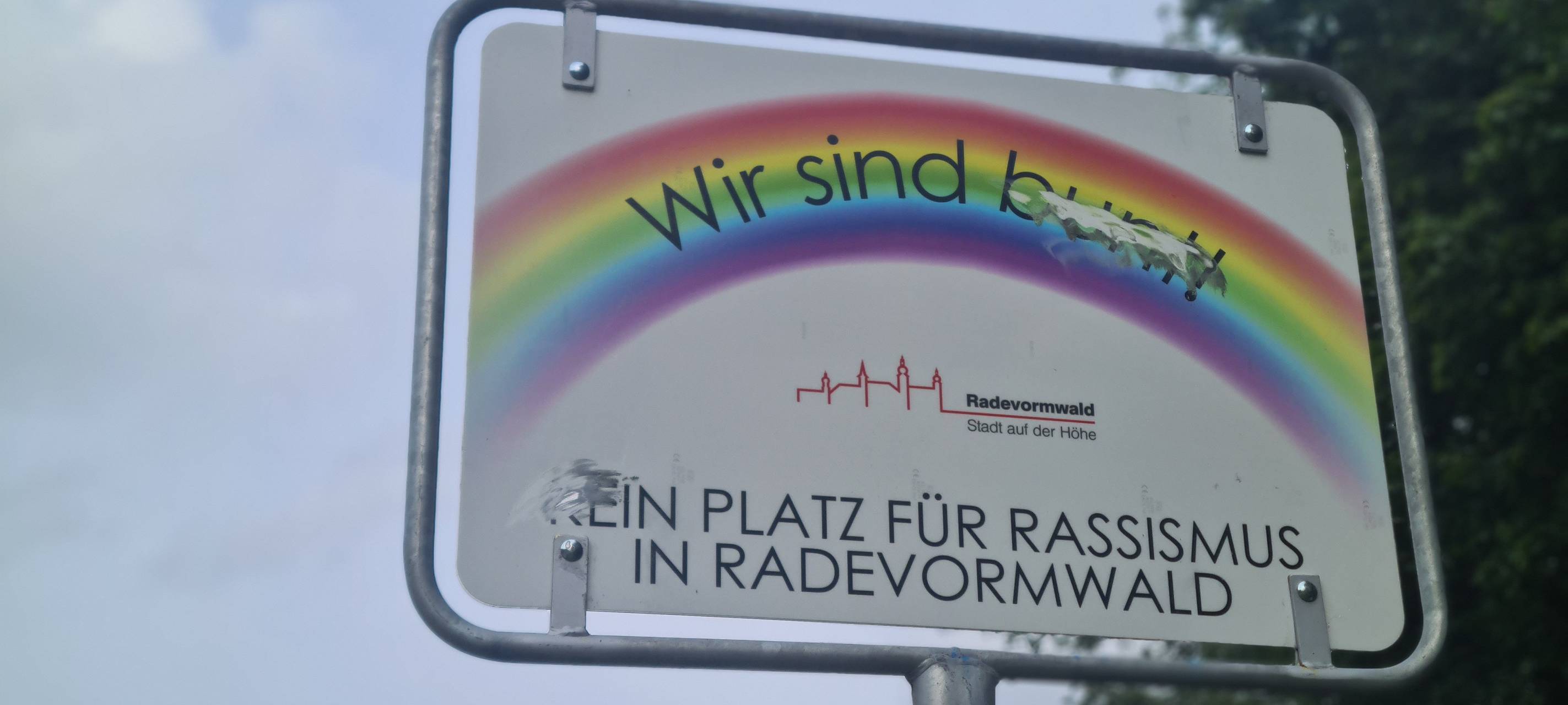 Radevormwald: Rechte Parolen auf Schildern