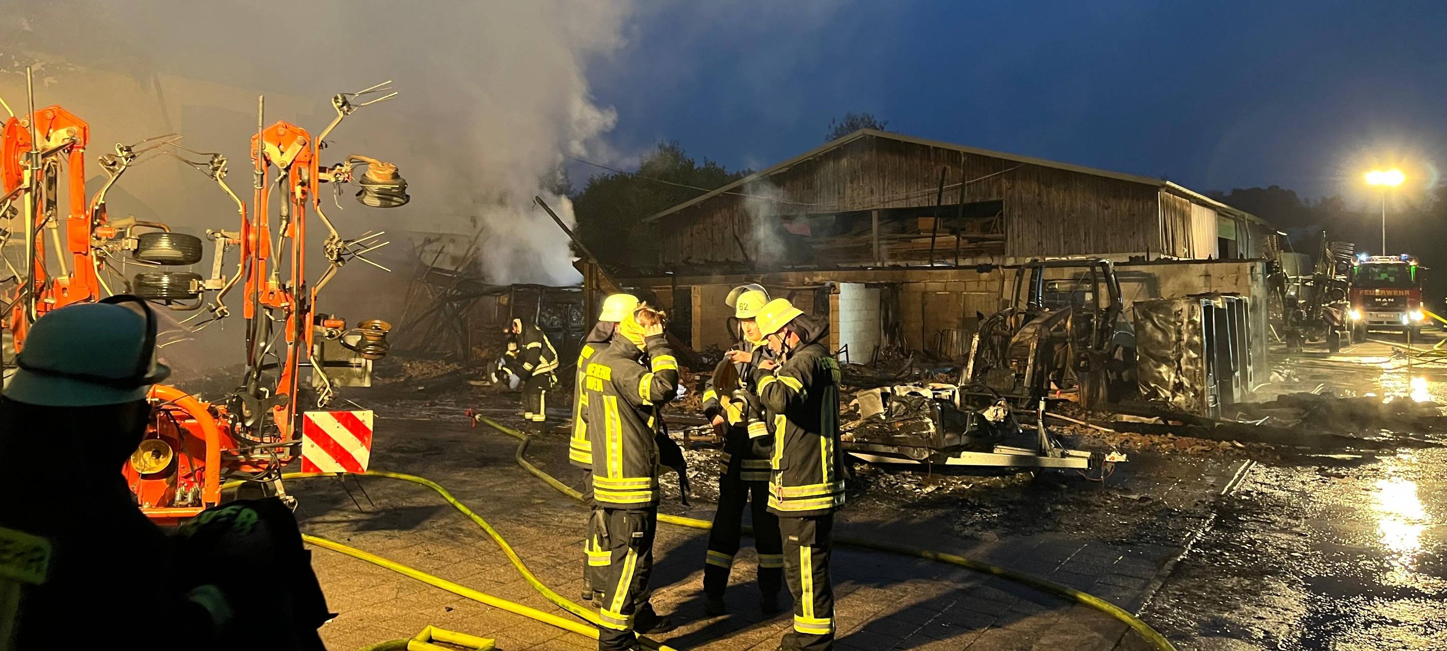 27 Stunden Feuerwehreinsatz in Kürten-Hove