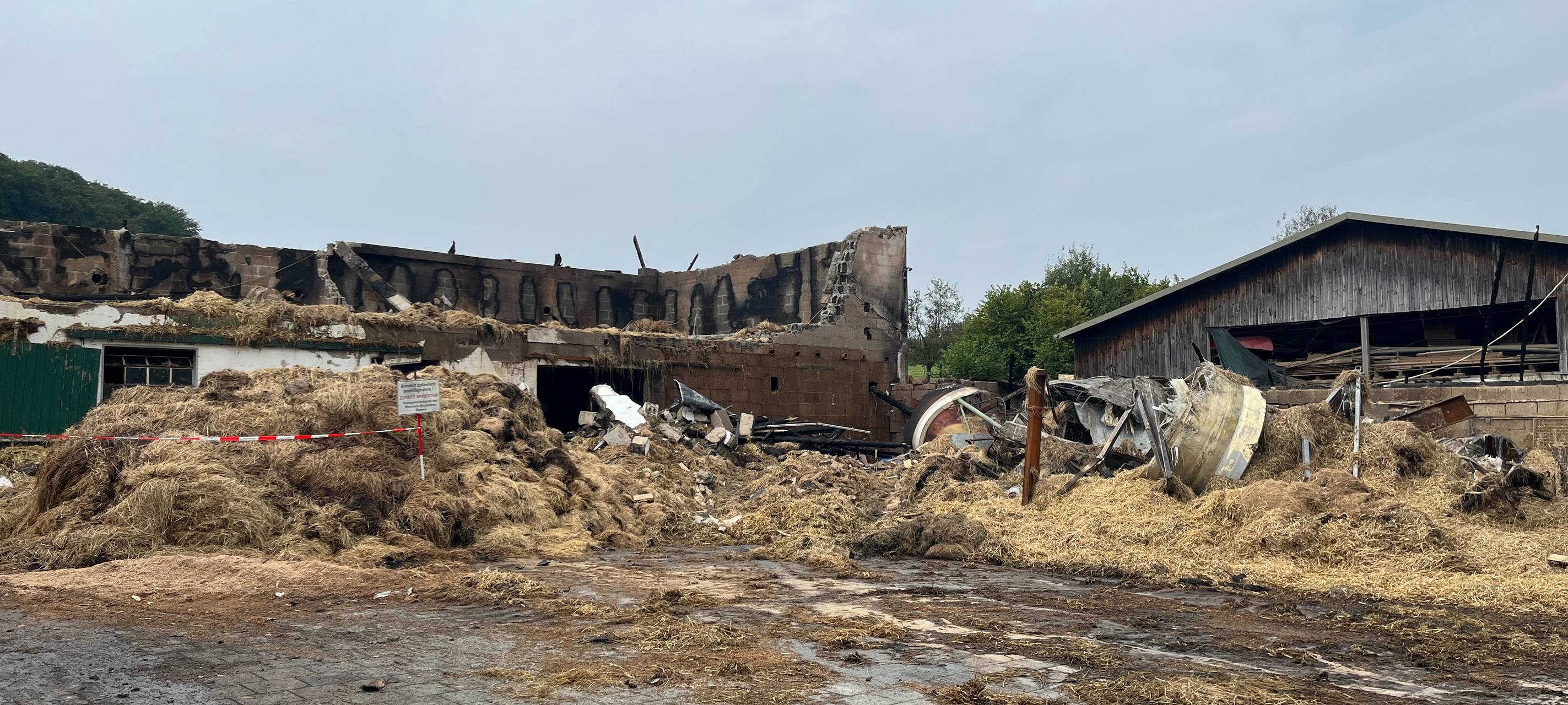 Brand-Ermittlungen nach Großbrand in Kürten-Hove