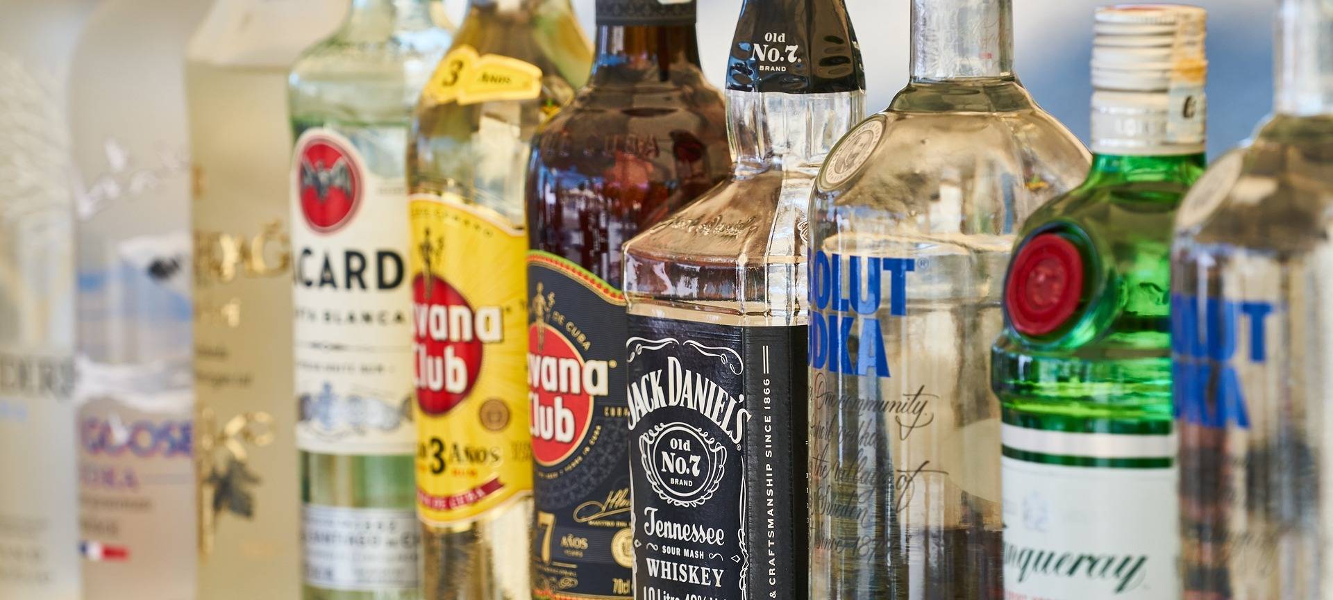 Statistik: Hoher Alkoholkonsum im ersten Corona-Jahr