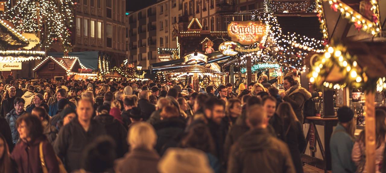Köln: Koffer voller Sand sorgen für Aufregung