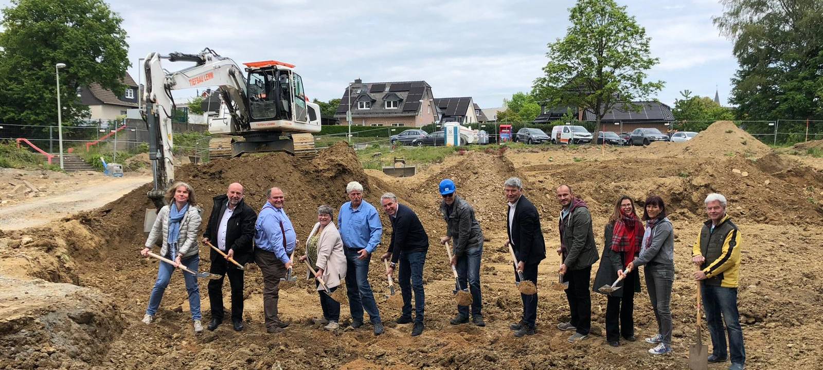 Spatenstich für neue Grundschule in Odenthal-Neschen