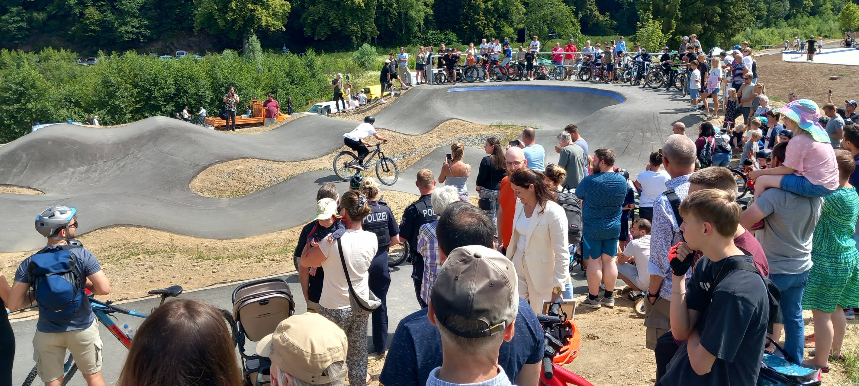 Waldbröl: Größter Skate- und Bike-Park im Bergischen eröffnet