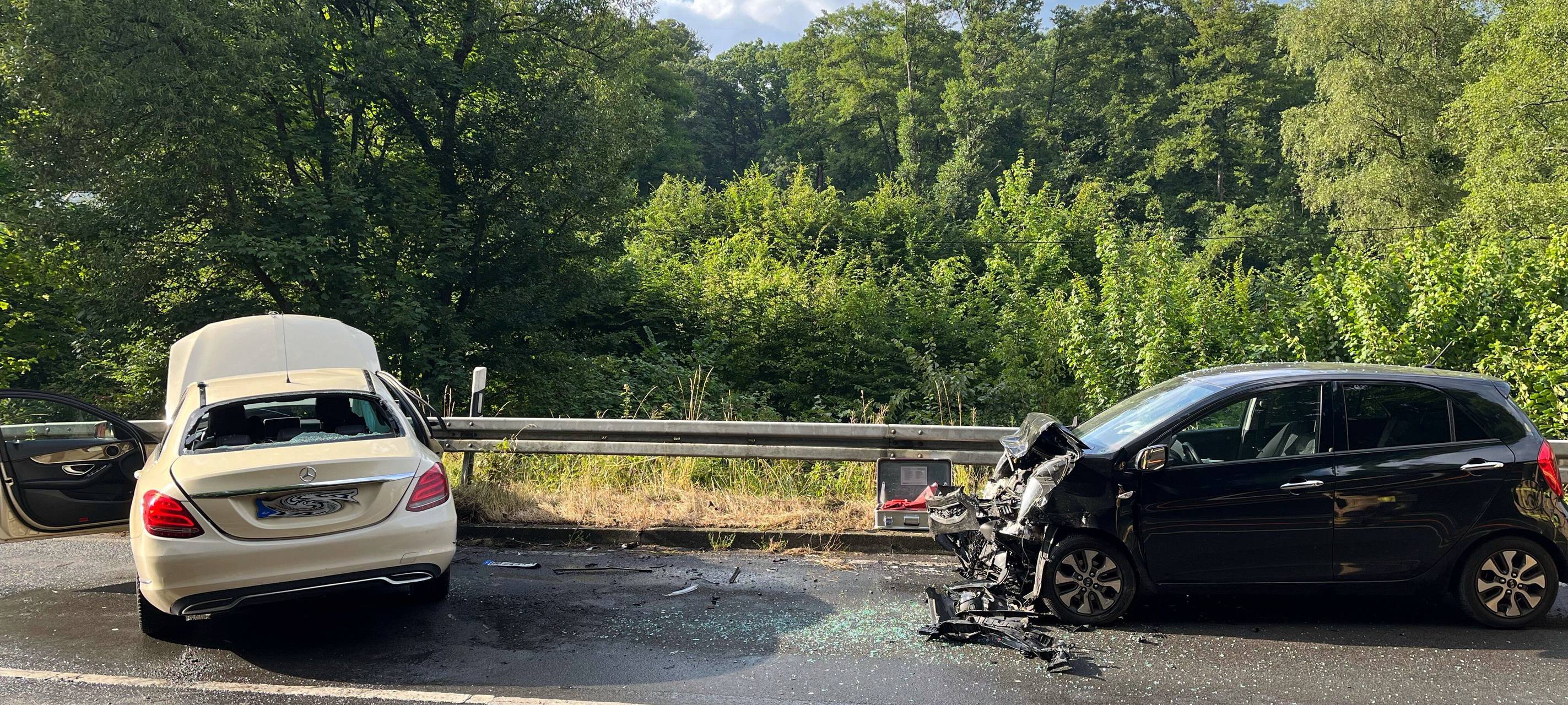 Kind bei Autounfall schwer verletzt
