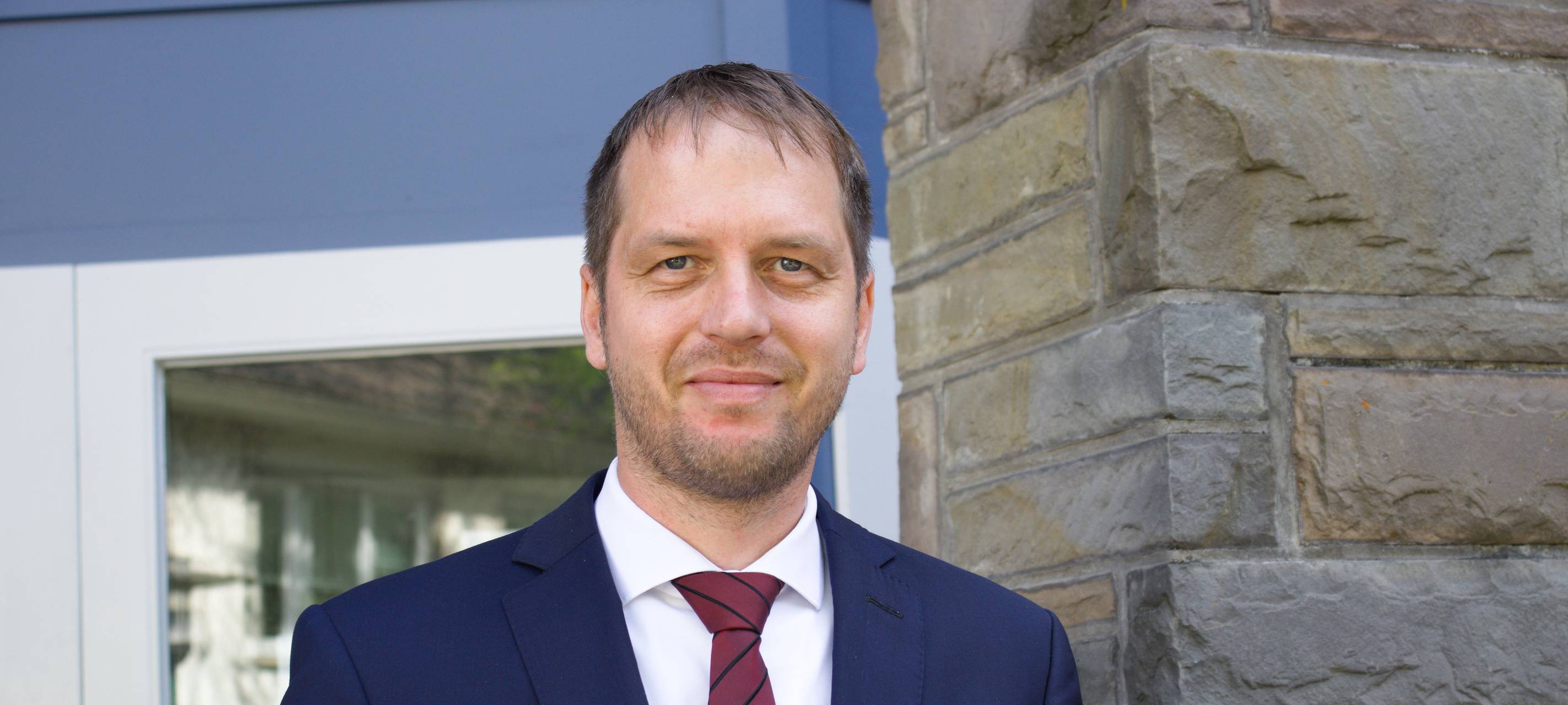 Kürten: Mario Bredow, Parteilos
