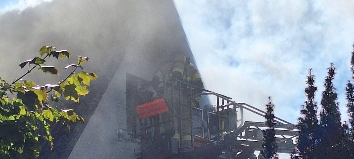 Zwei Verletzte bei Zimmerbrand