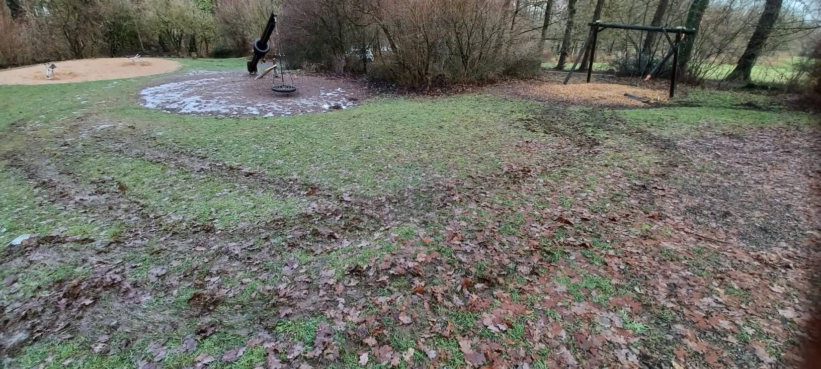 Lindlar: Abenteuer-Spielplatz mit Radlader verwüstet