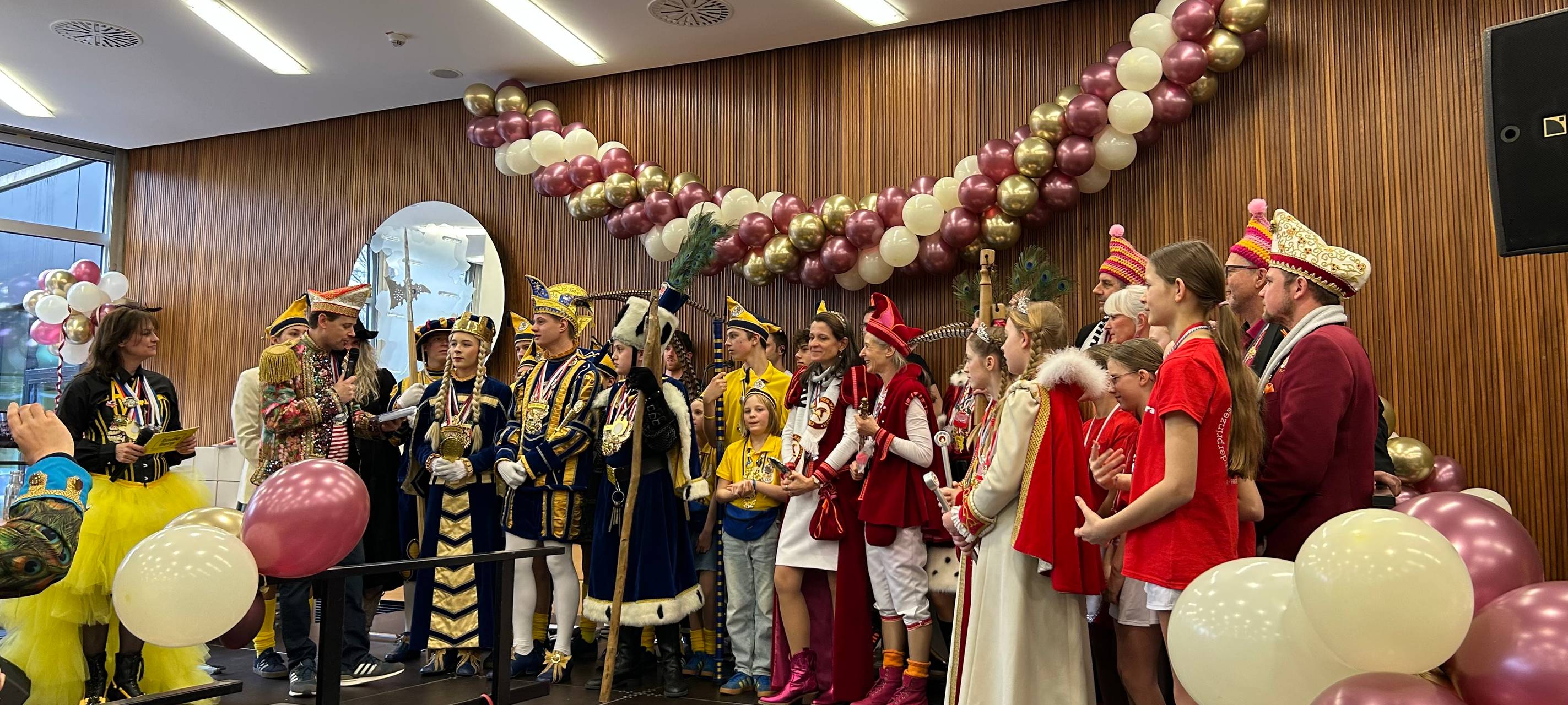 Super Stimmung beim Tollitätentreffen im Rheinisch-Bergischen Kreis
