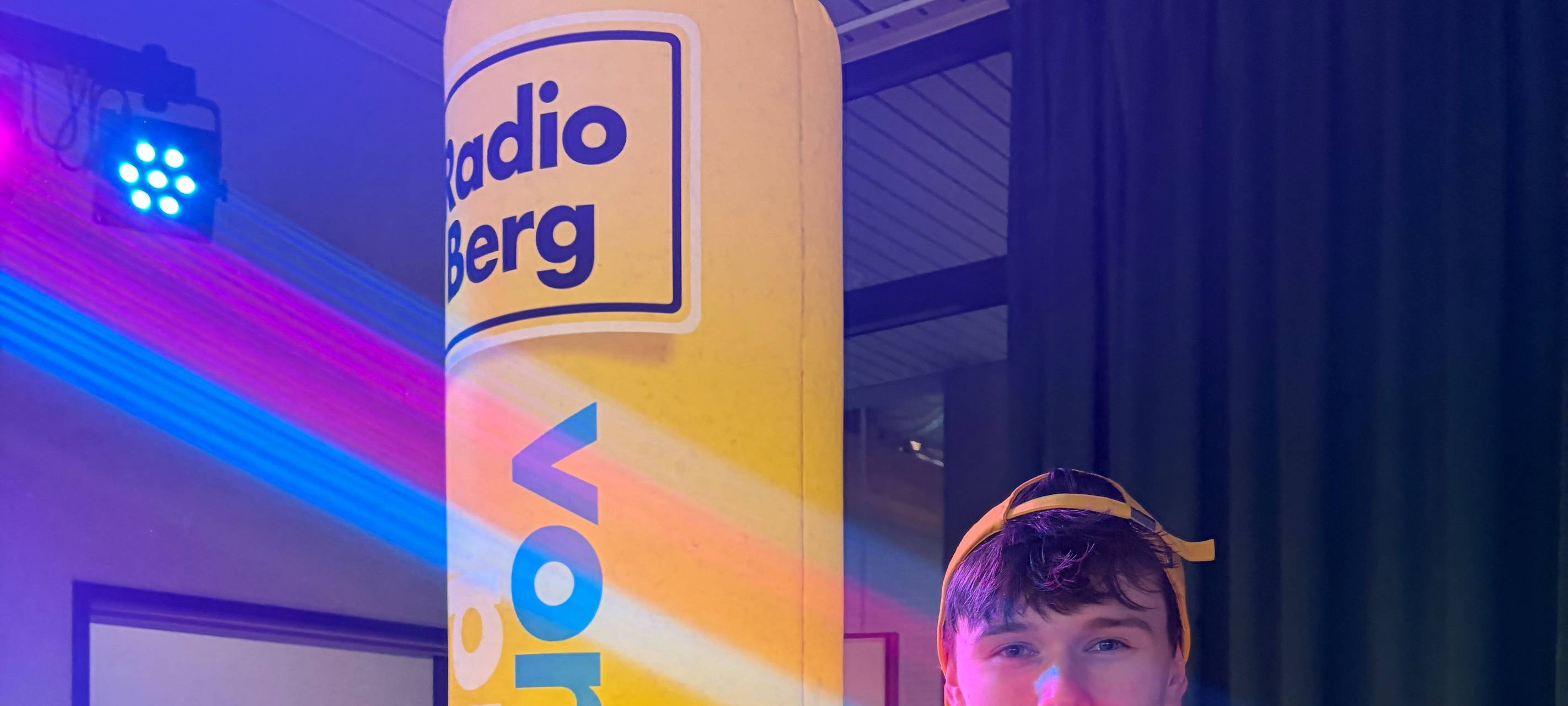„Jeck im Dienst“: Gymnasium Lindlar gewinnt den Bandauftritt von Zesamm'