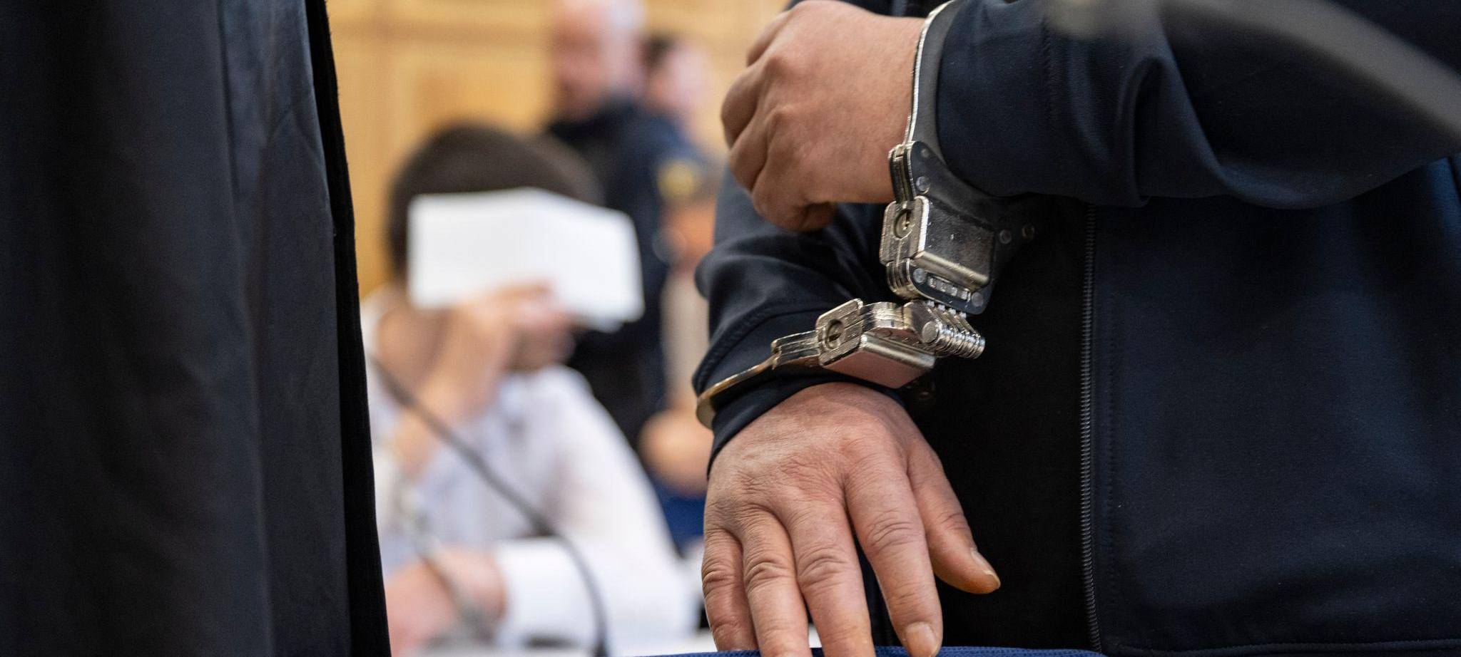 Auftakt im Prozess um Führerscheinbetrug