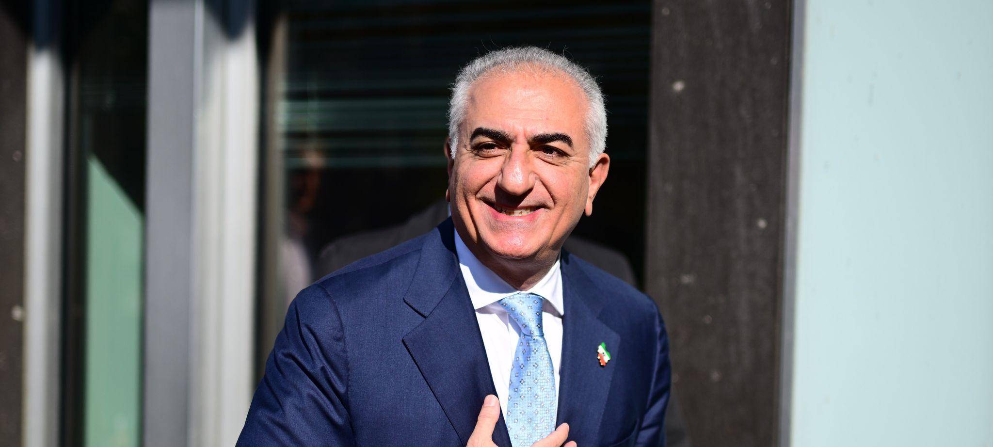 Iranischer Schah-Sohn Pahlavi besucht Berlin