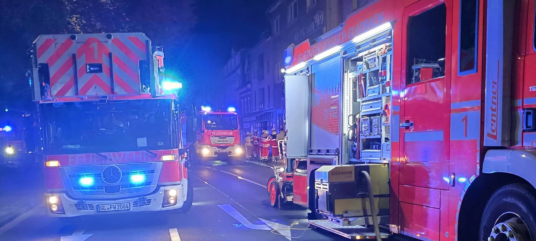 Familienstreit: Rauchbombe in Mehrfamilienhaus