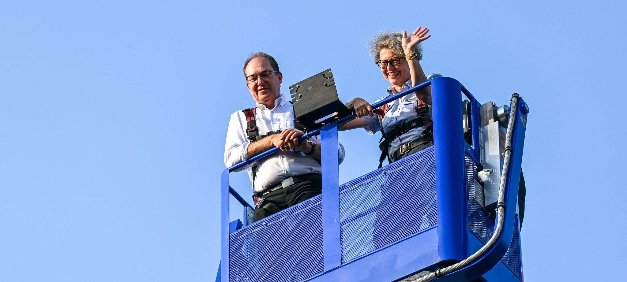 Sommerreise Innenminister Dobrindt - THW