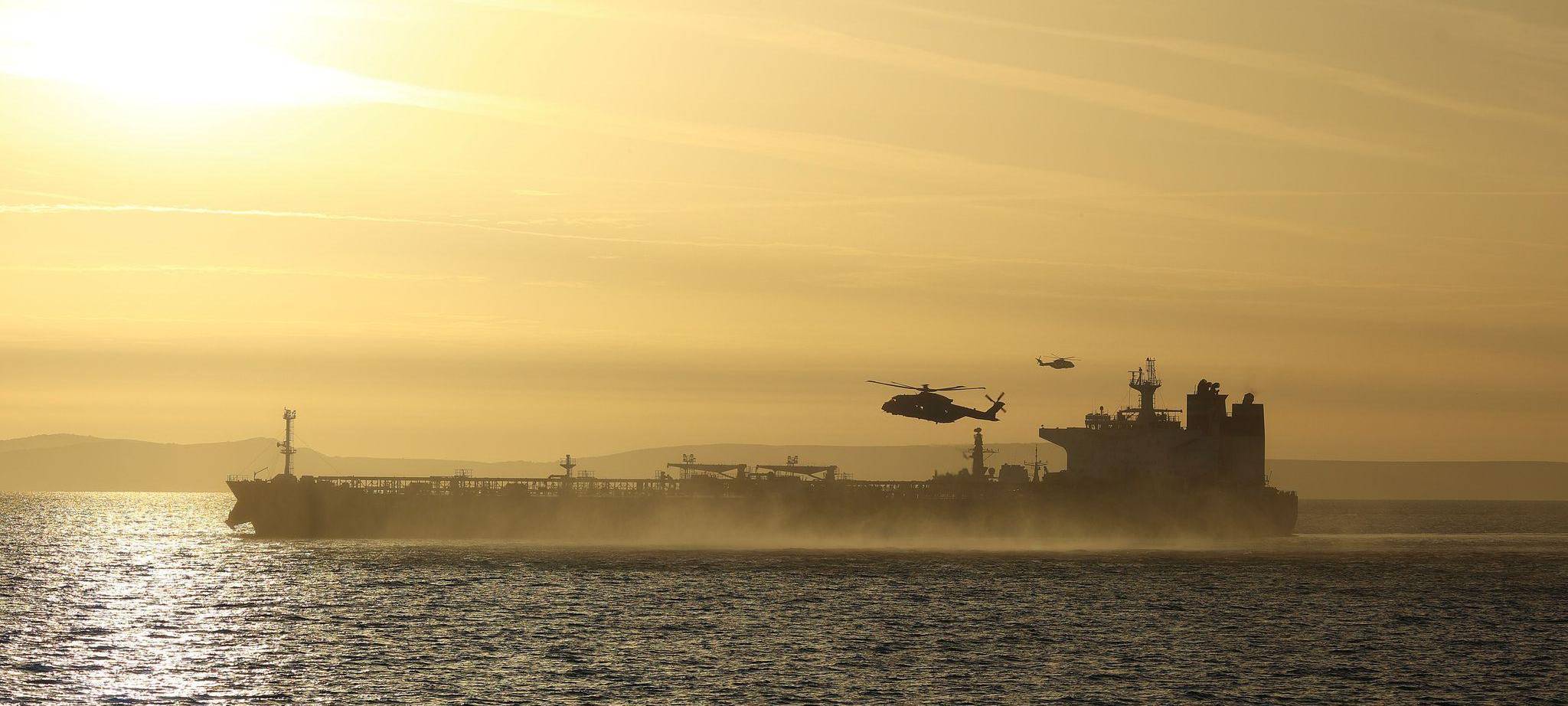 Britische Armee stoppt Schattenflotte-Tanker
